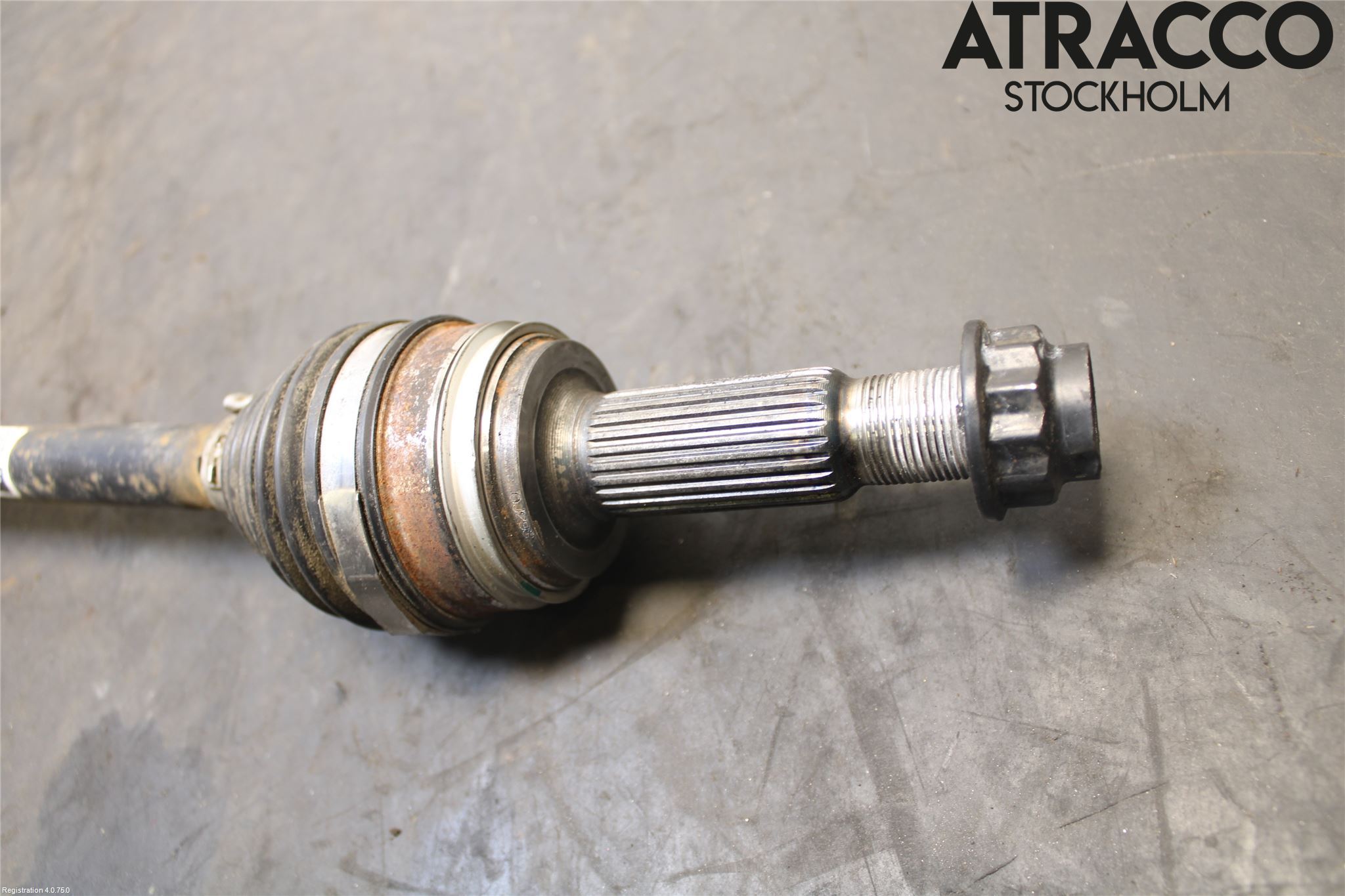 Lexus NX 300h 15-21 Drivaxel Bak Höger