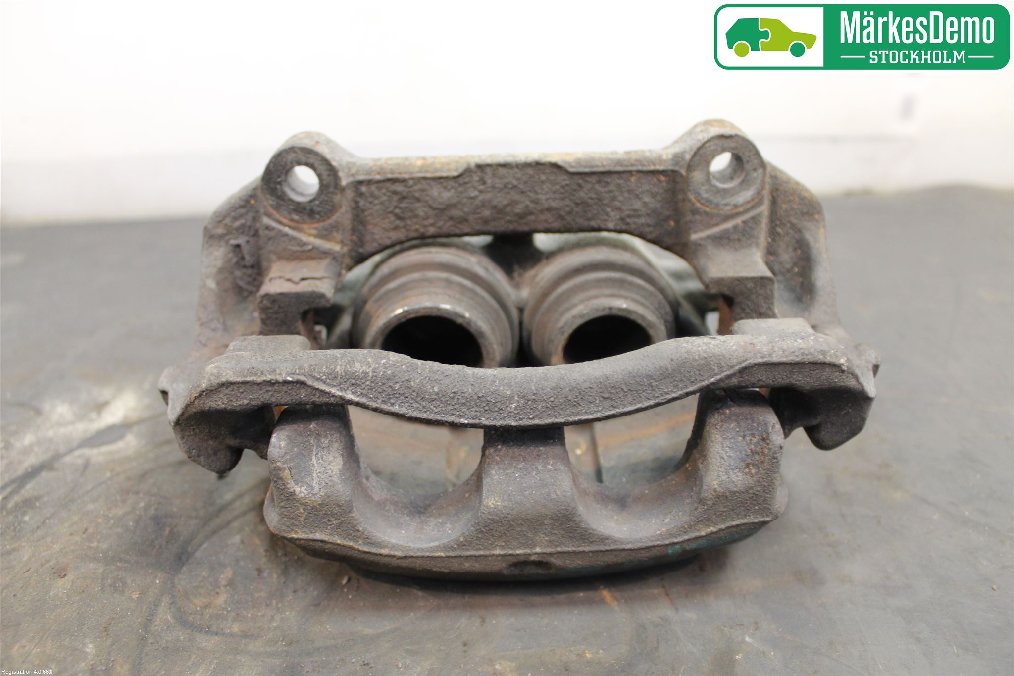 Renault TRAFIC   02-14 Bromsok Fram Höger