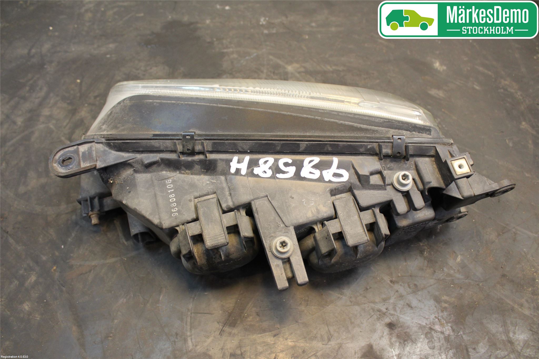 Mazda 626 98-02 Strålkastare Höger