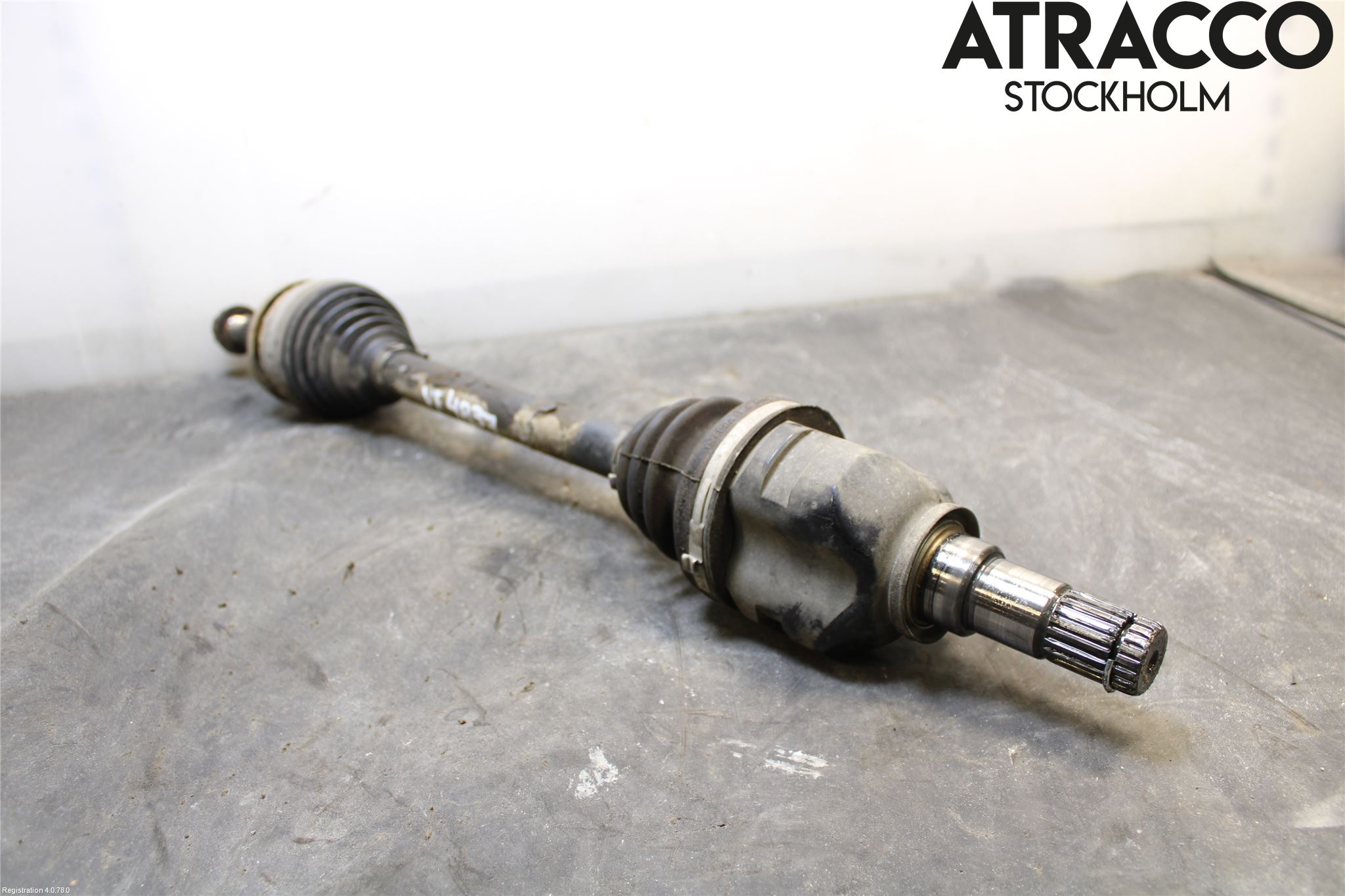 Toyota AURIS 10-12 Drivaxel Fram Vänster