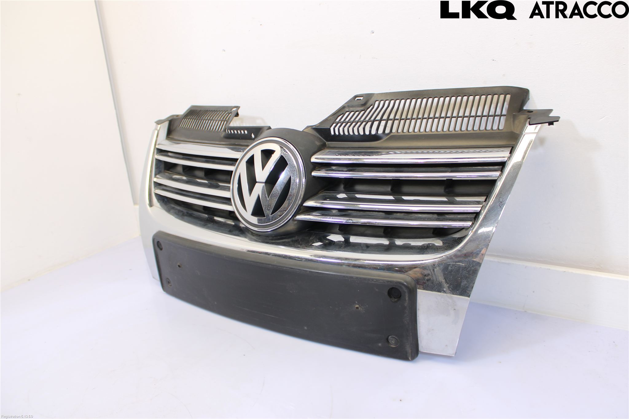 Volkswagen VW GOLF V 04-09 Grill Komp