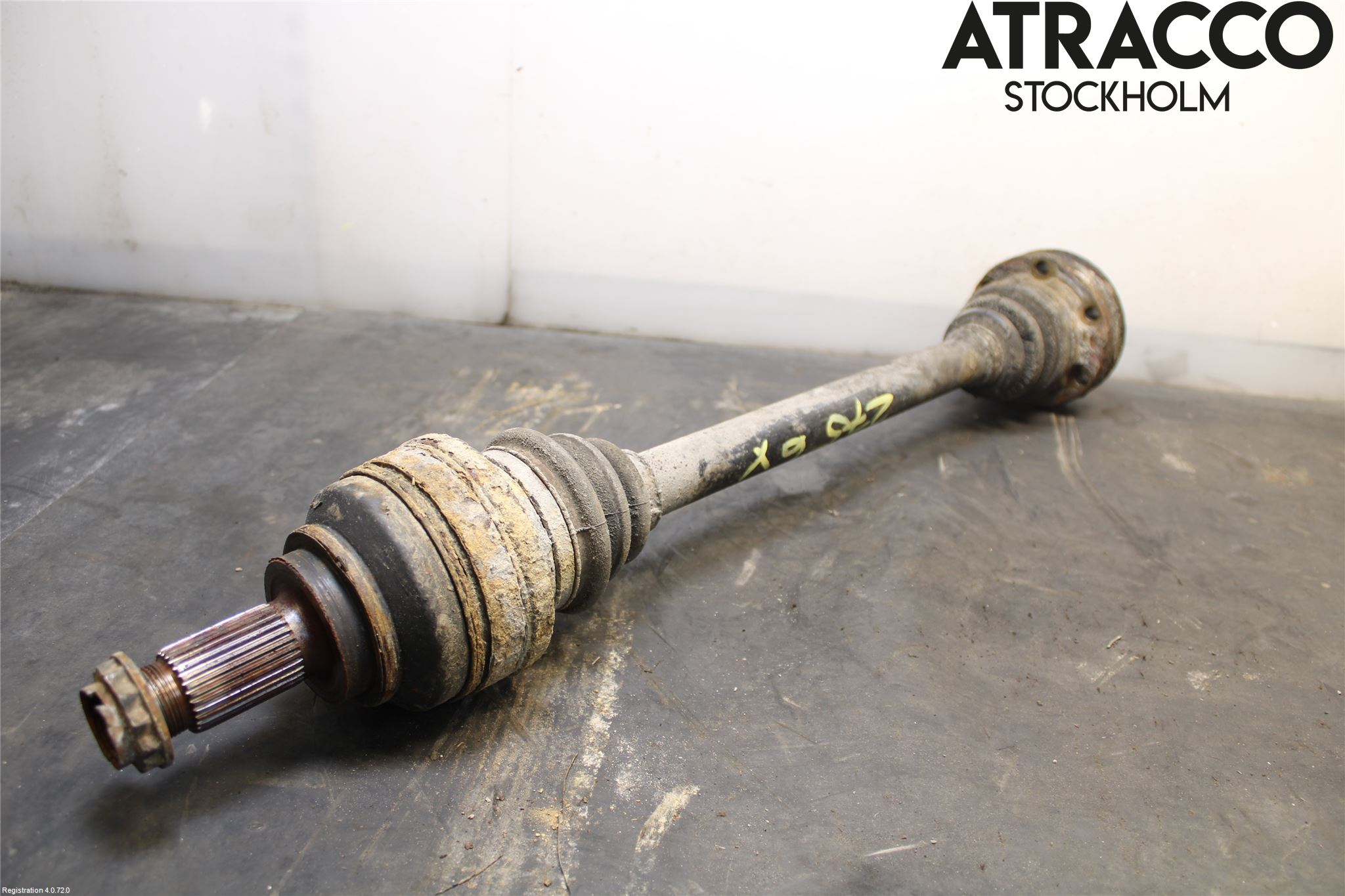 BMW X5 E53     99-06 Drivaxel Bak Vänster