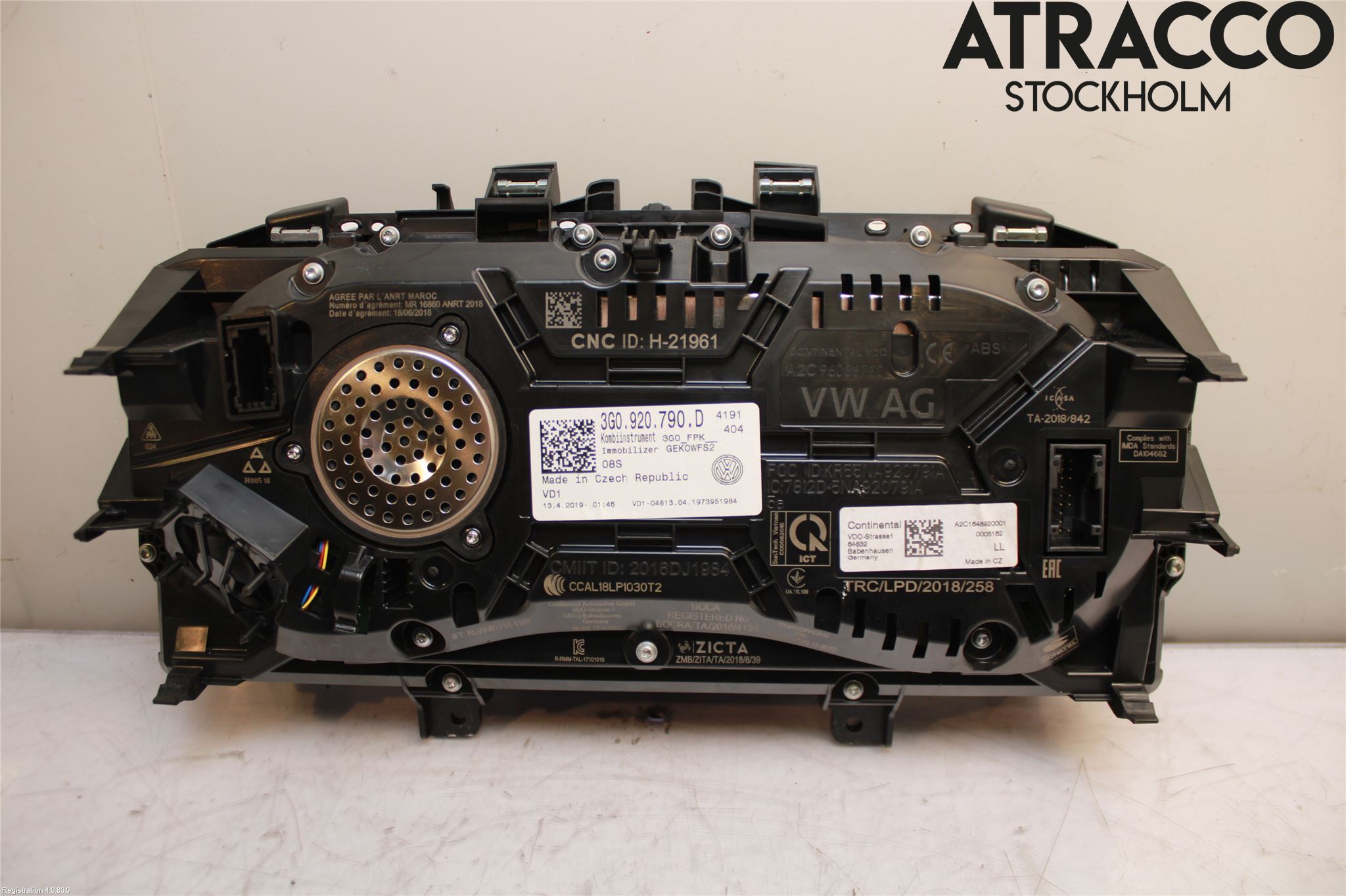 Volkswagen VW PASSAT 15-19 Instrument Komb