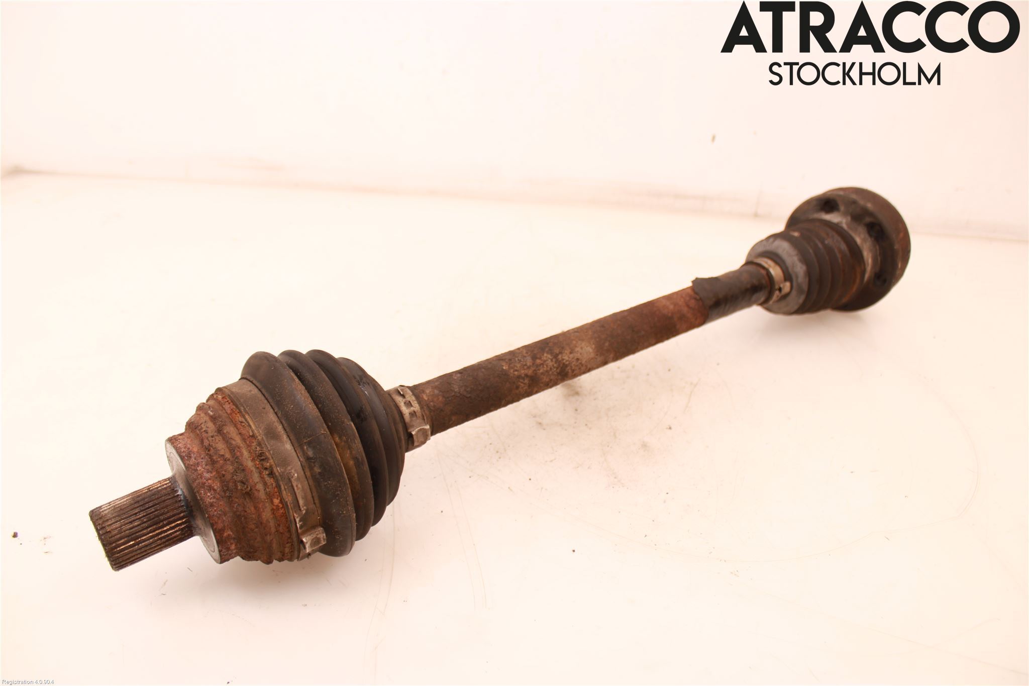 Volkswagen VW GOLF V 04-09 Drivaxel Fram Vänster