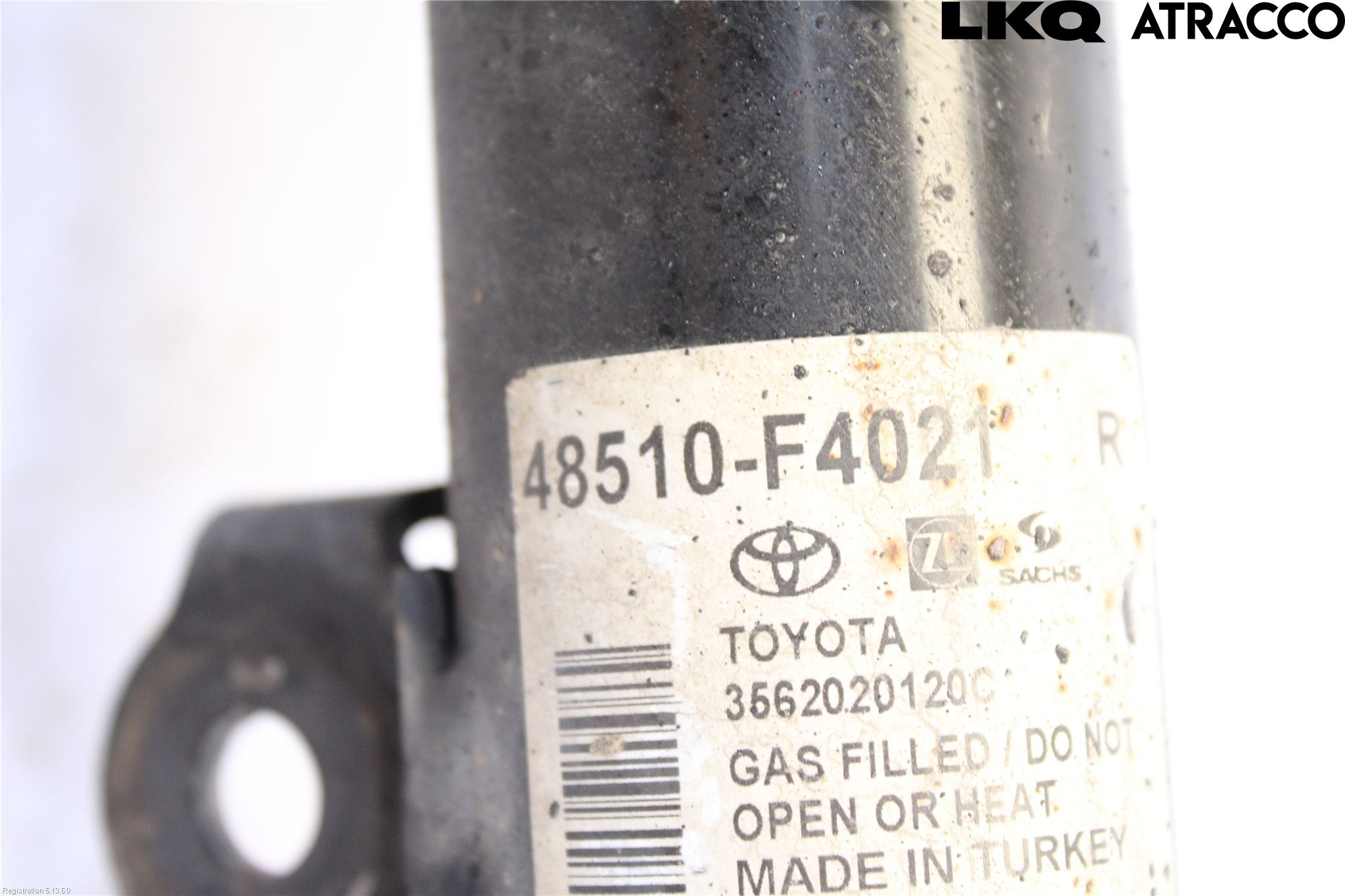 Toyota C-HR 16-23 Fjäderben Fram Höger