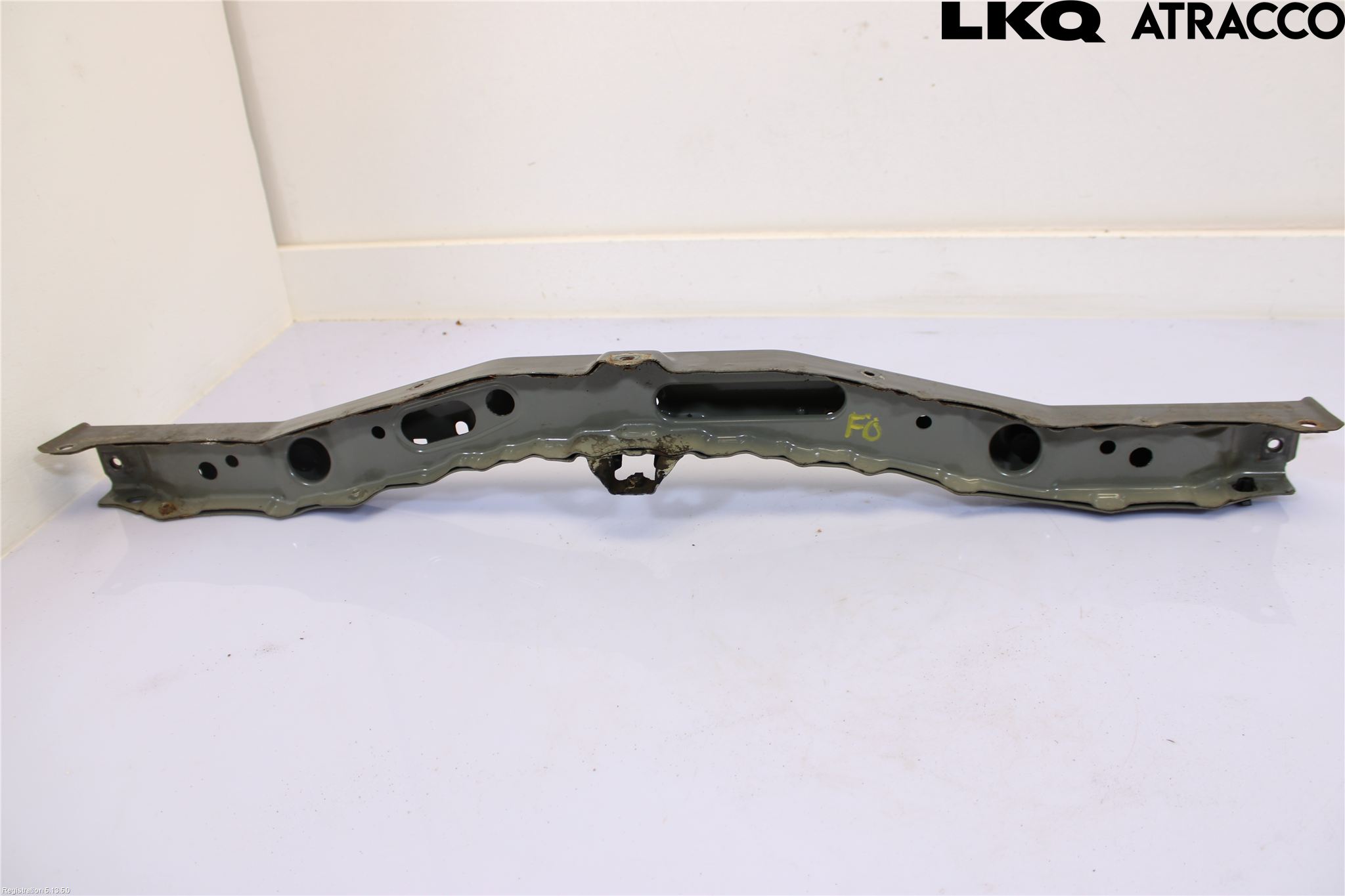 Toyota AURIS 13-19 Frontplåt Övre