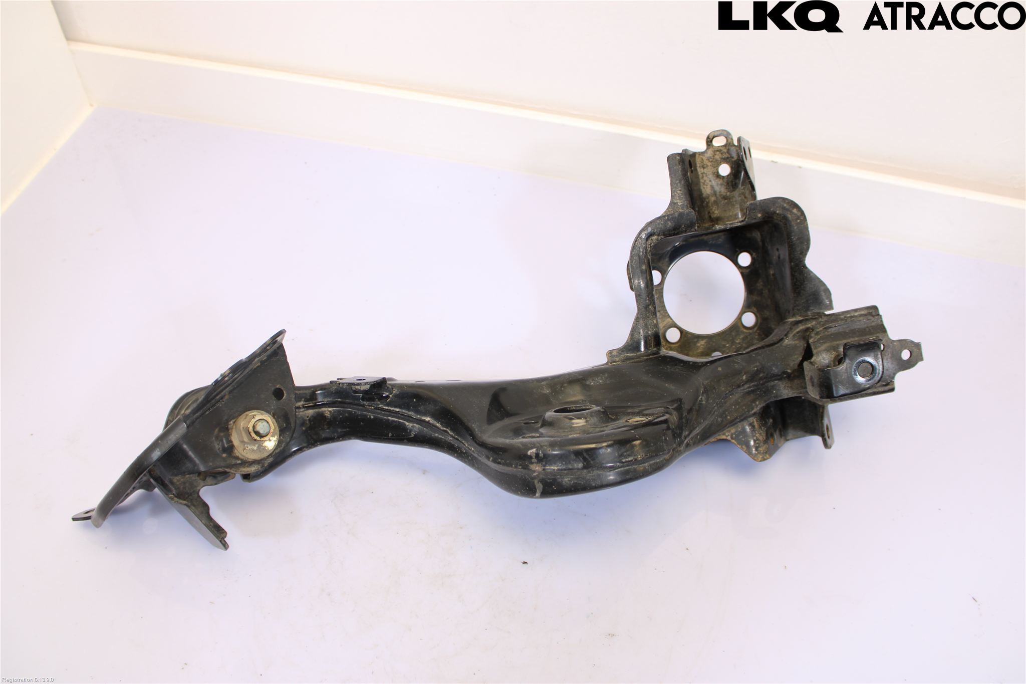 Toyota YARIS CROSS XP21 21- Hjullagerhus-Spindel Hö B
