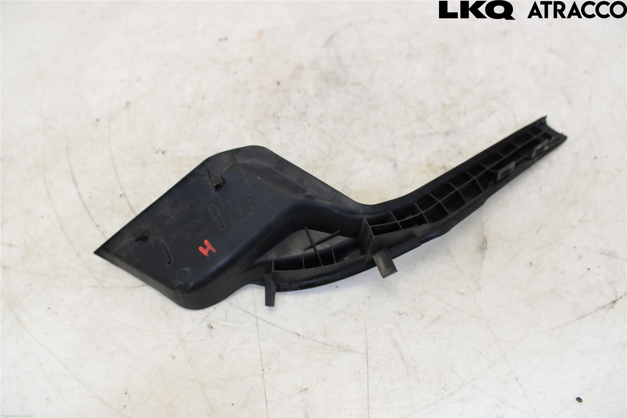 Toyota RAV4 19- Torpedplåt-Torpedplast