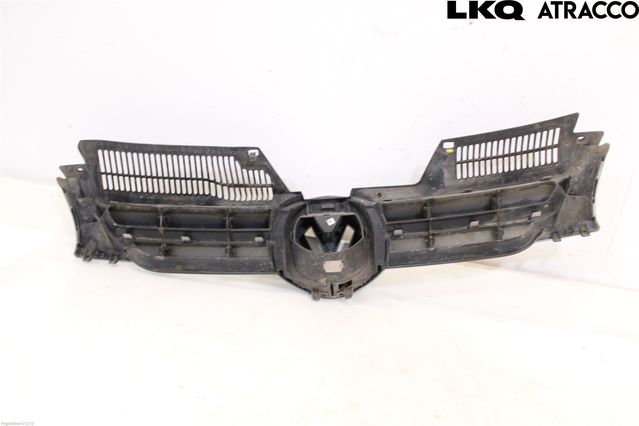 Volkswagen VW GOLF V 04-09 Grill Komp