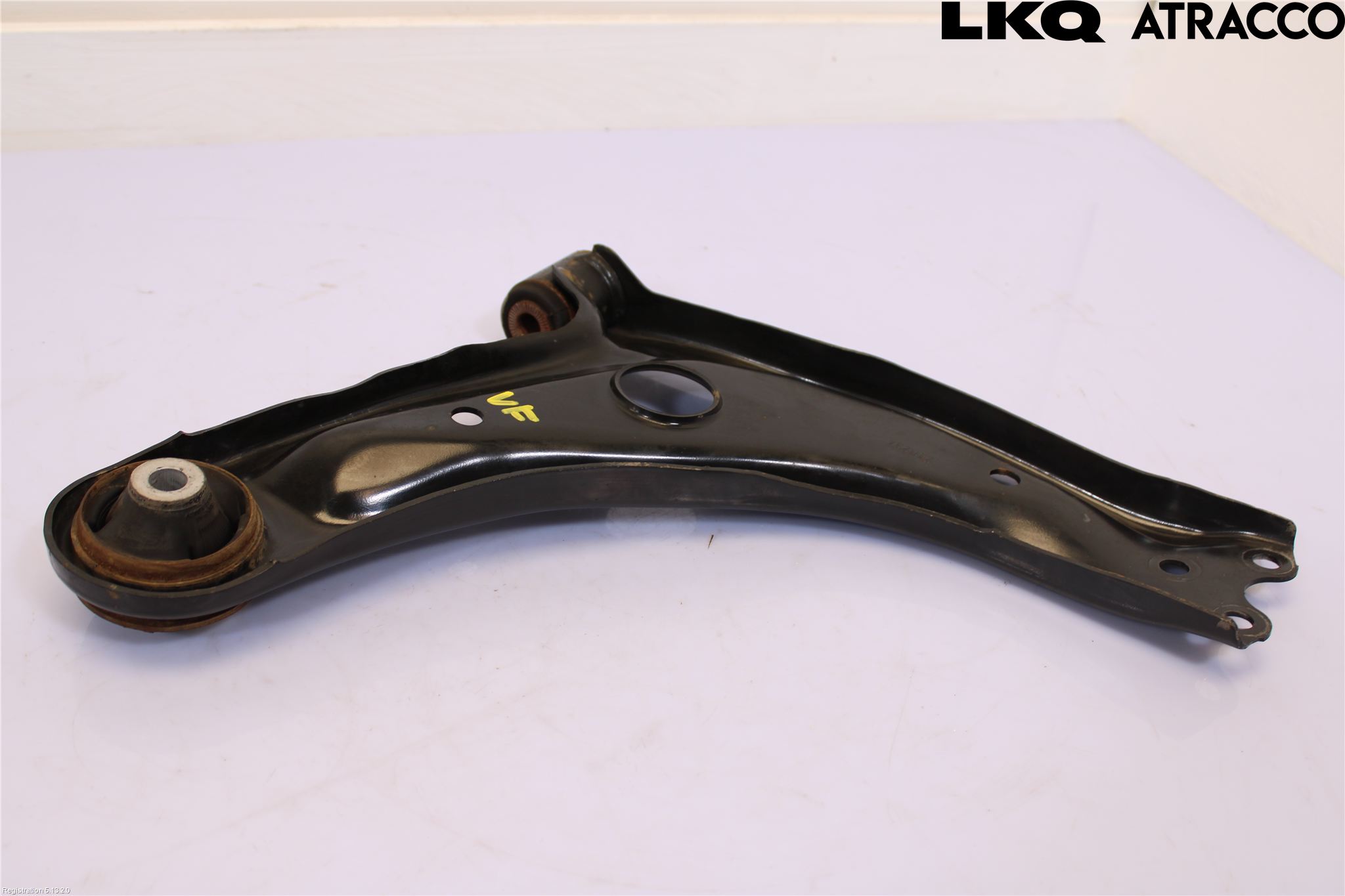 Toyota YARIS XP21 20- Bärarm Fram Undre Vä
