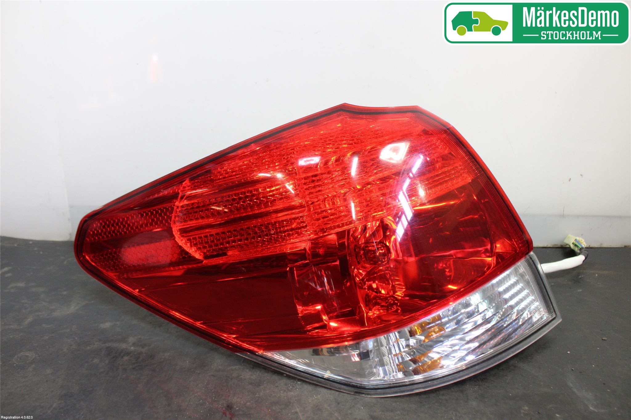 Subaru OUTBACK 10-15 Bakljus Vänster