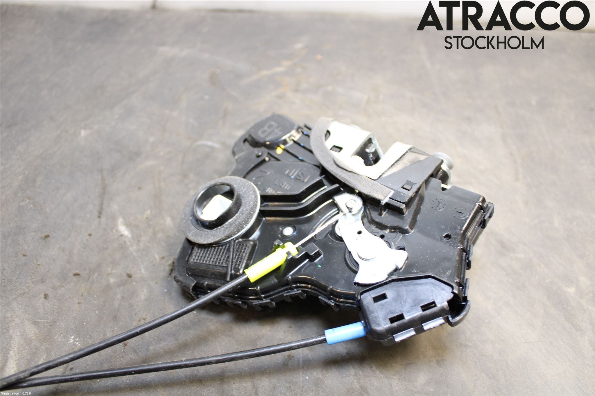 Toyota AURIS 13-19 Låskista-Dörrlås