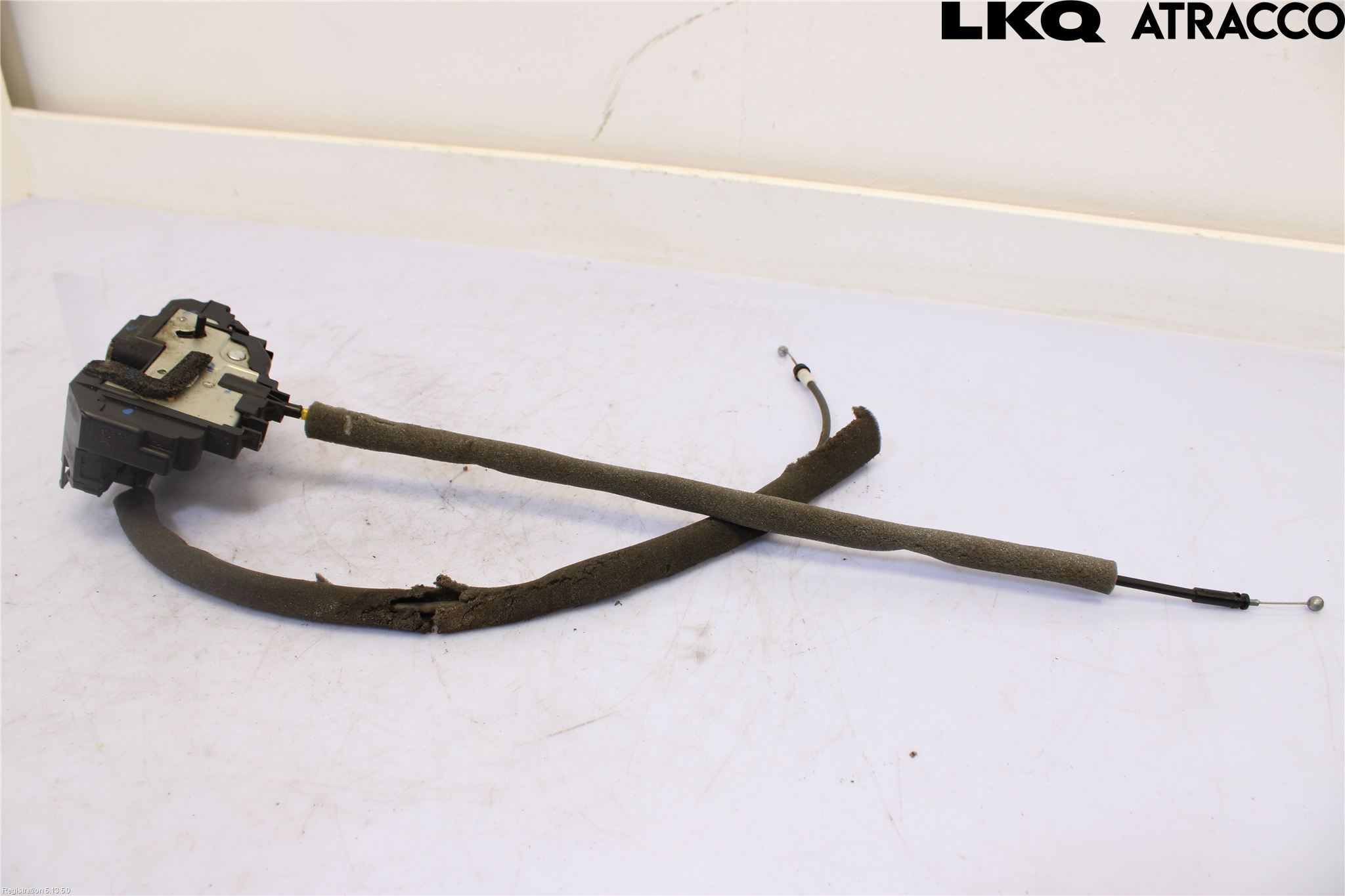 Nissan QASHQAI+2  10-14 Låskista-Dörrlås