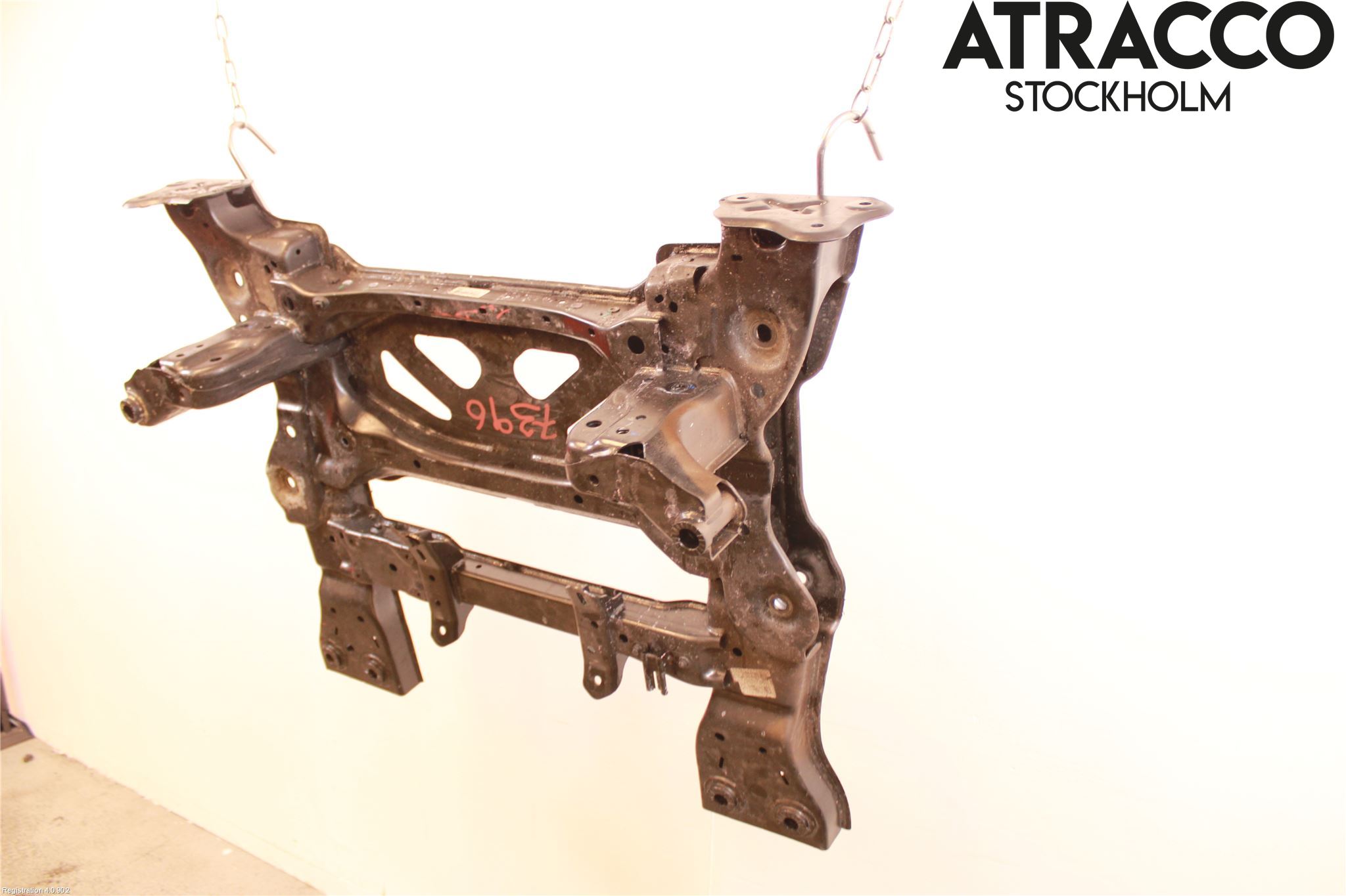 MG 4 23- Framvagnsbalk