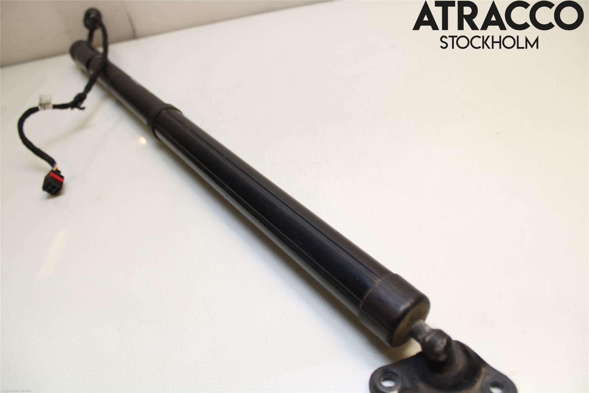 Volkswagen VW TOUAREG 7P 11-18 Bakluckeöppnare Automatisk