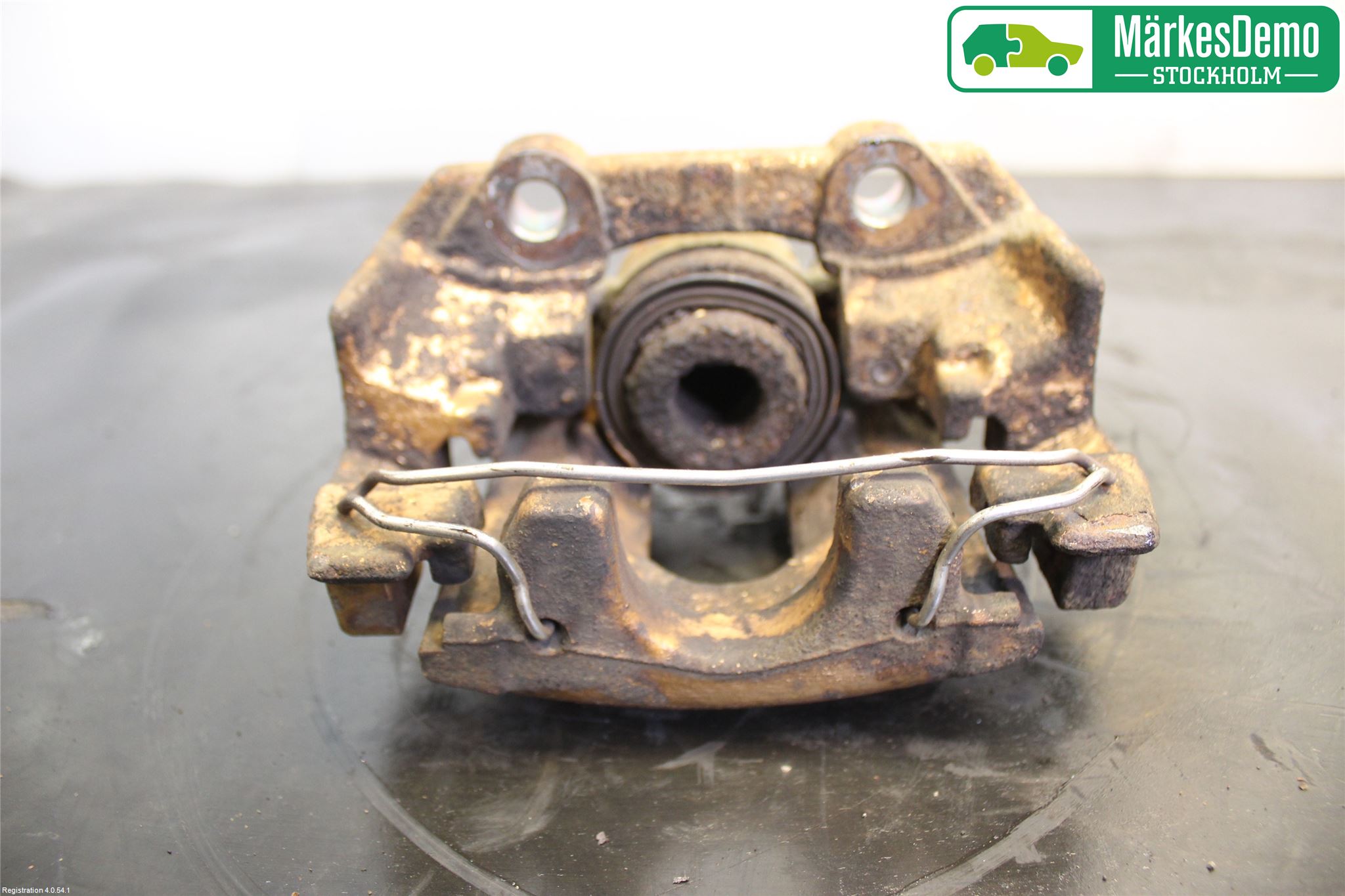 Saab 900      94-98 Bromsok Fram Vänster