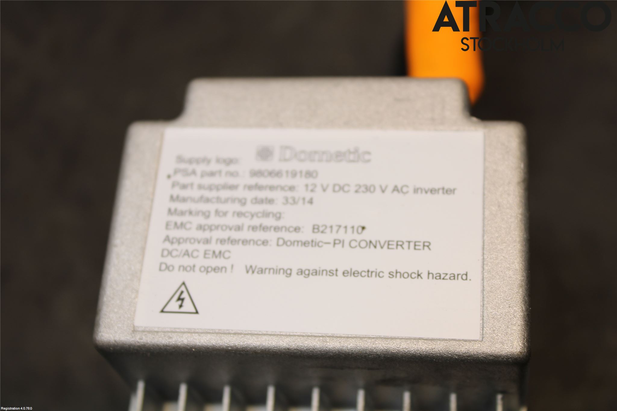 Peugeot 308 14-21 Inverter 12 -> 220 V