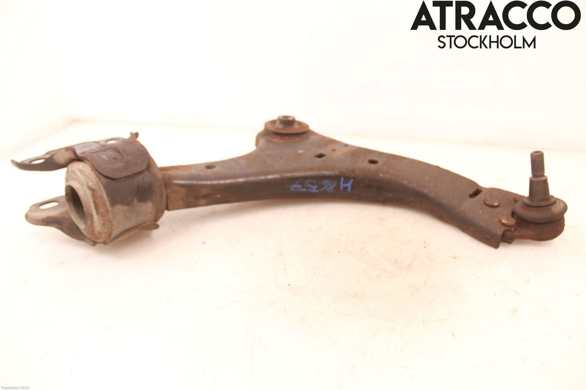 Volvo V70 08-13 Bärarm Fram Undre Hö