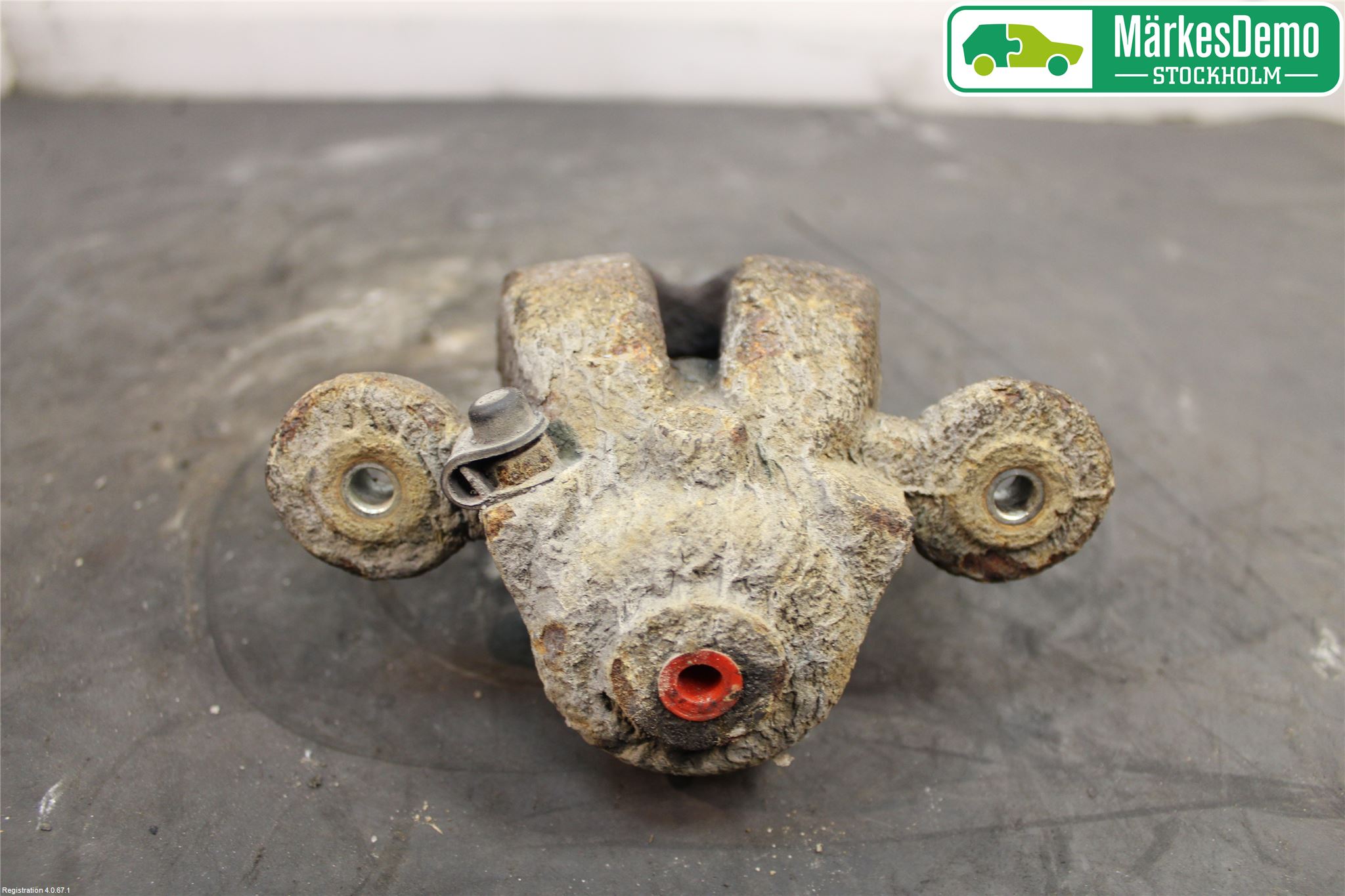 BMW 1 E87/81 5D/3D 03-11 Bromsok Bak Vänster