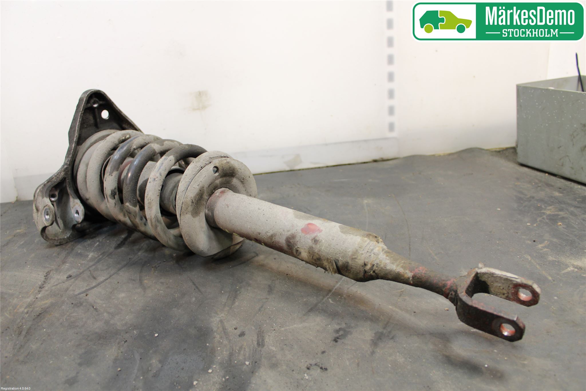 Audi A4/S4 05-07 Fjäderben Fram Höger