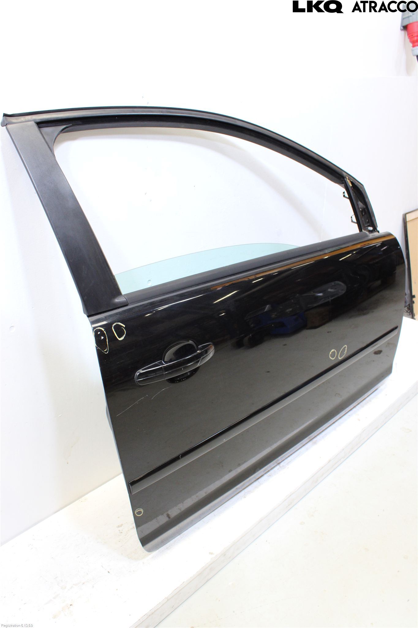 Ford FOCUS     04-07 Dörr Fram Höger