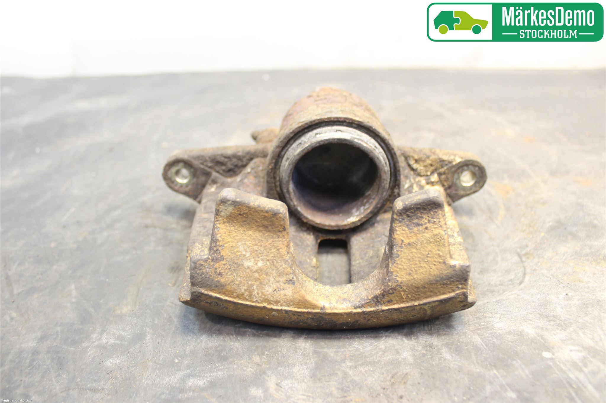 Ford MONDEO     01-06 Bromsok Fram Vänster