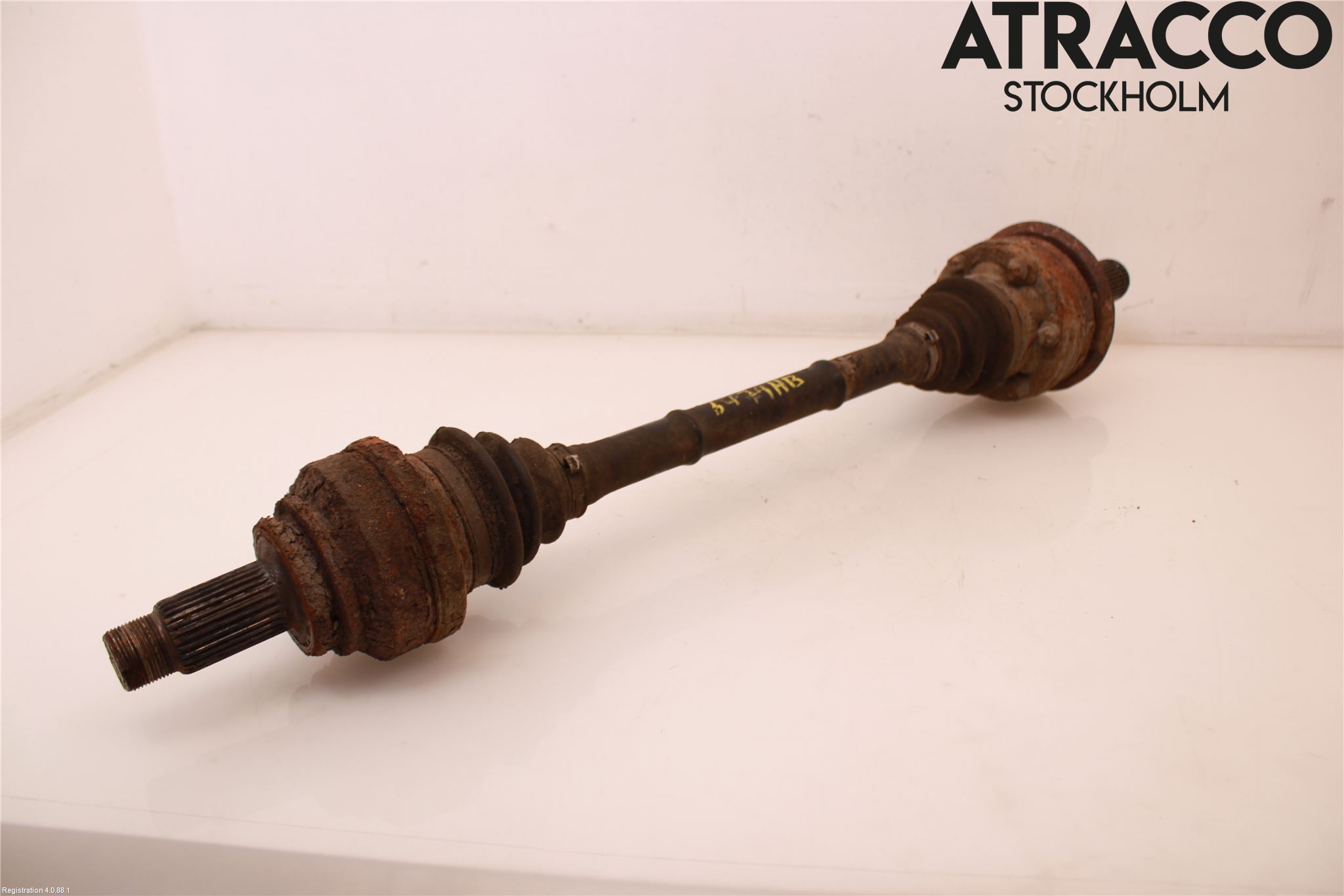 BMW 3 E90/91 SED/TOU 05-12 Drivaxel Bak Höger