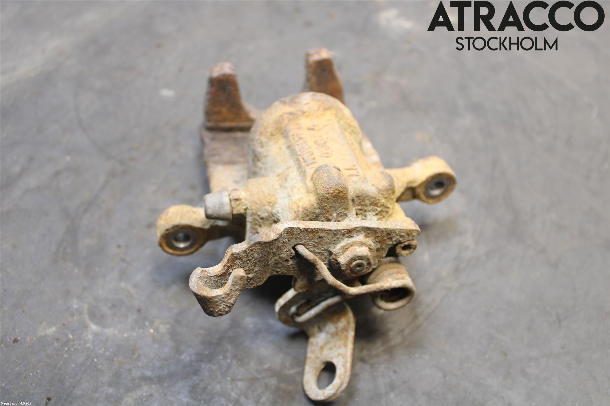 Skoda SUPERB 09-15 Bromsok Bak Höger