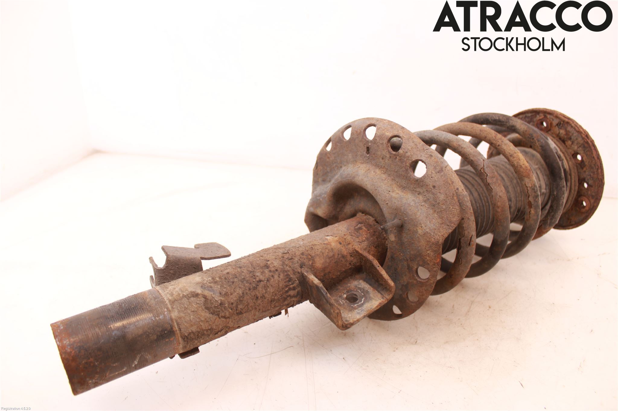 Volvo V70 08-13 Fjäderben Fram Vänster