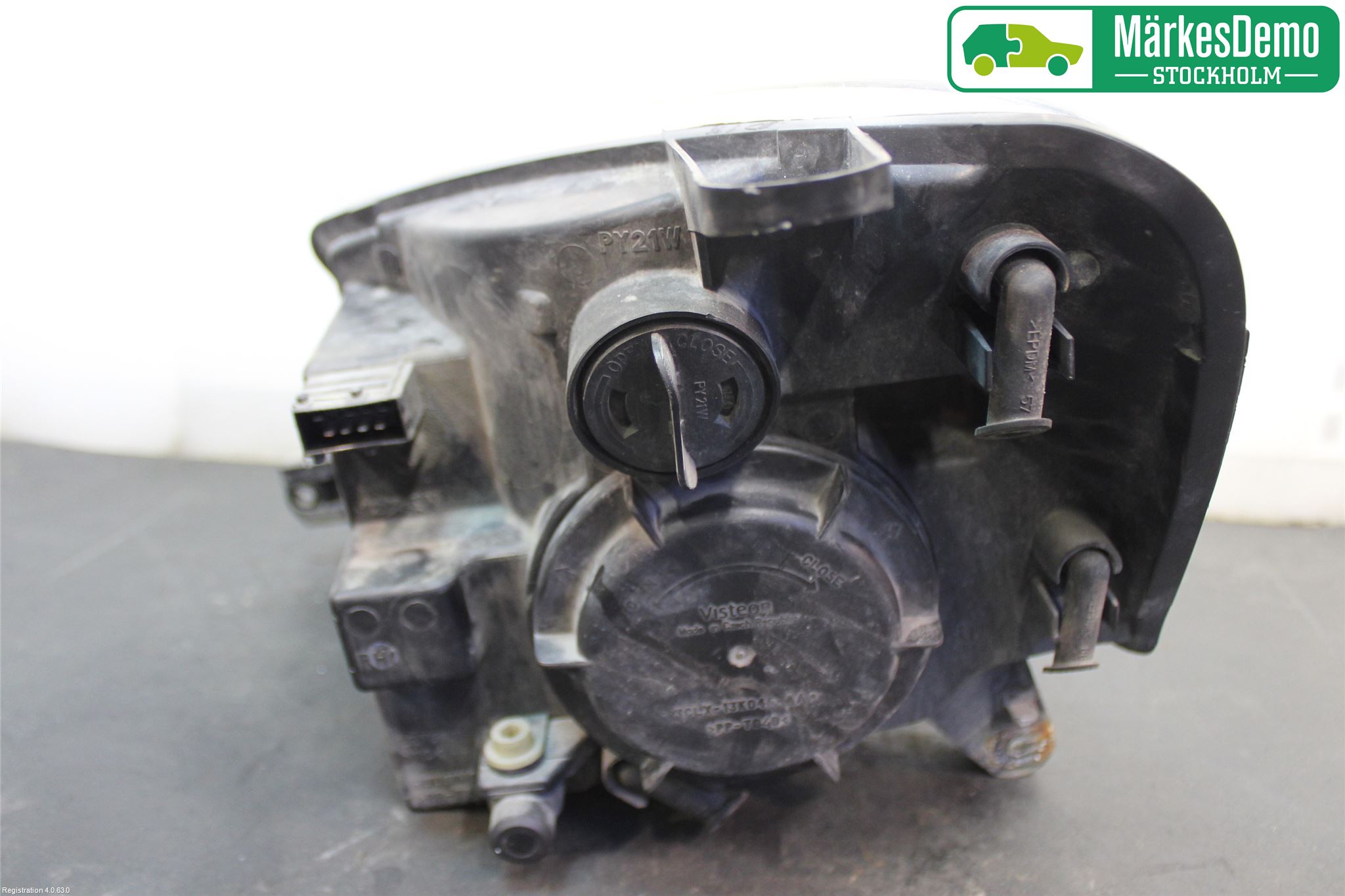 Peugeot PARTNER   03-08 Strålkastare Höger