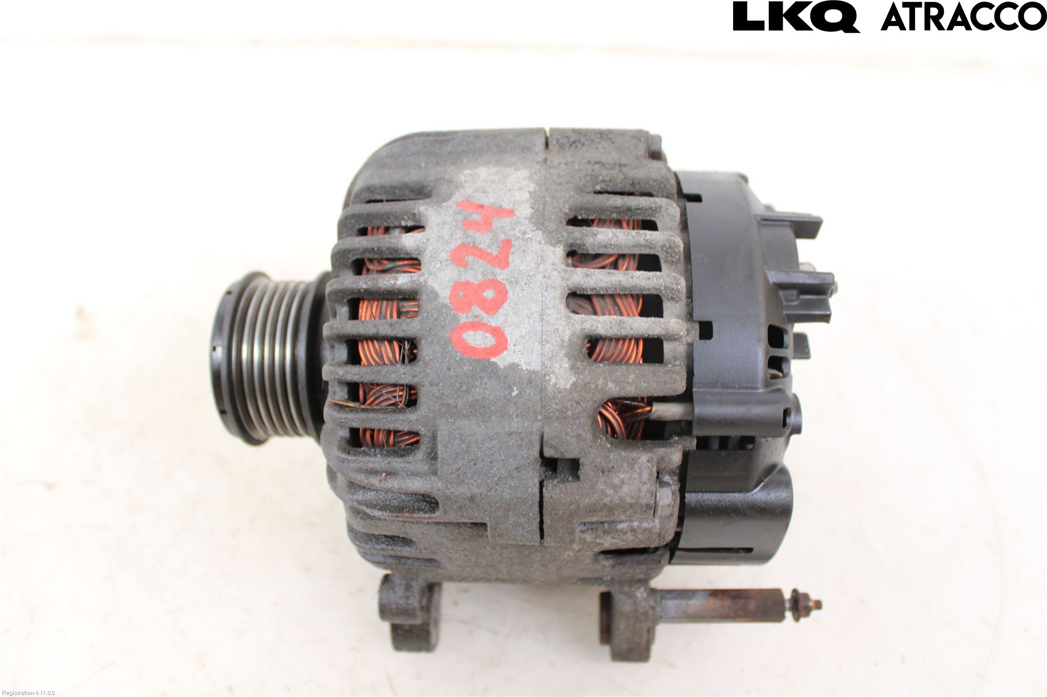 Volkswagen VW CADDY      04-10 Generator