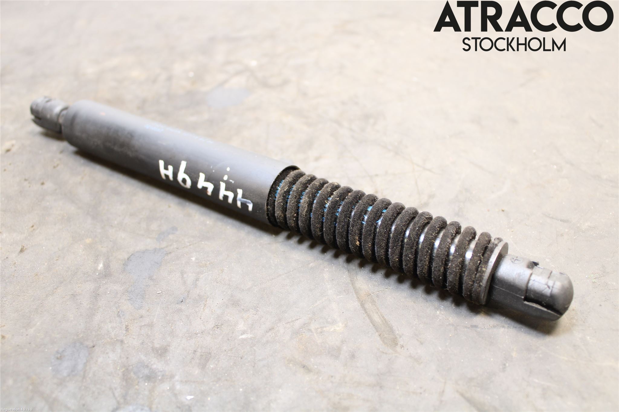 BMW 5 F10/F11/F18 09-17 Gasfjäder Baklucka