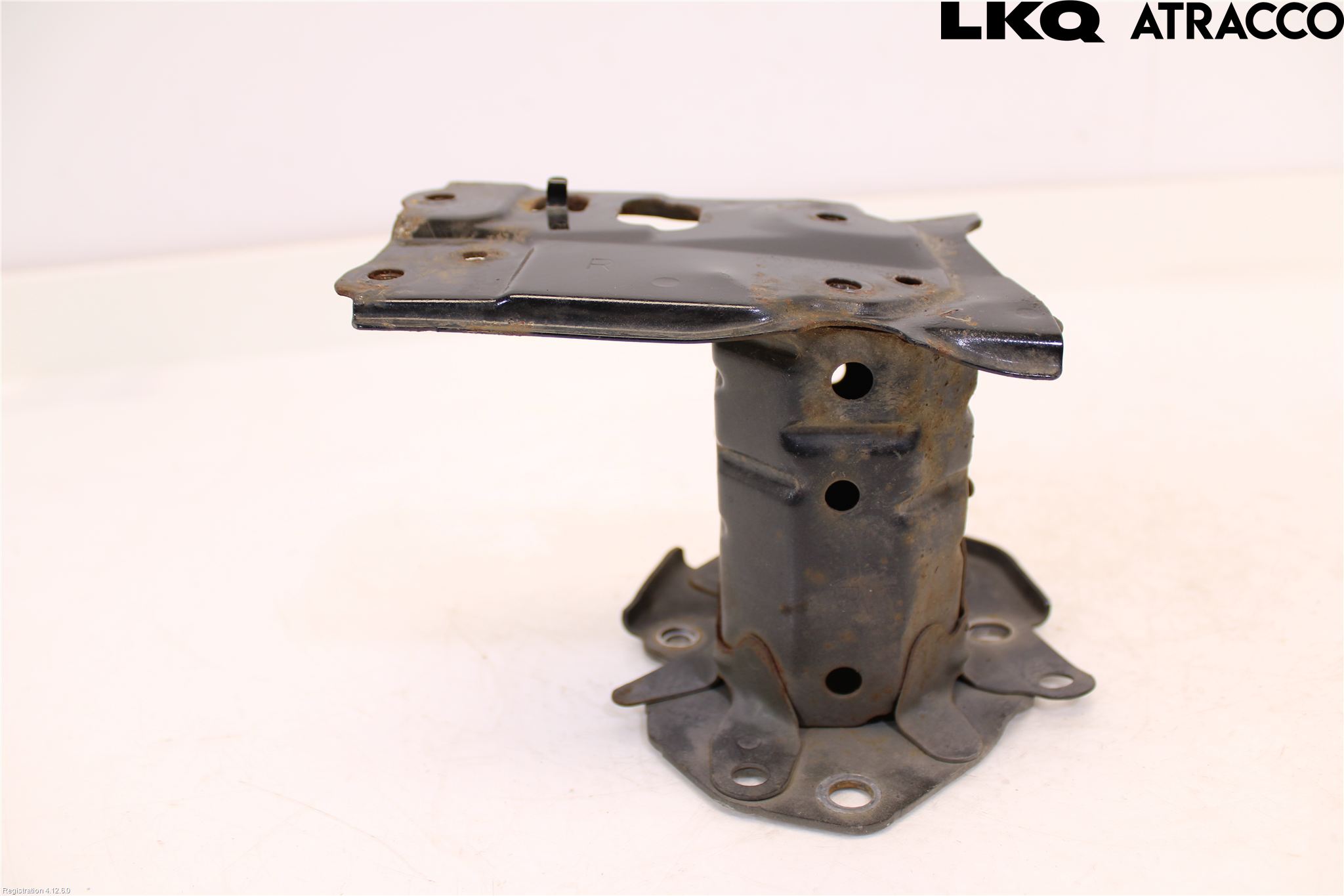 Toyota AURIS 13-19 Stötfångarbärjärn Bak