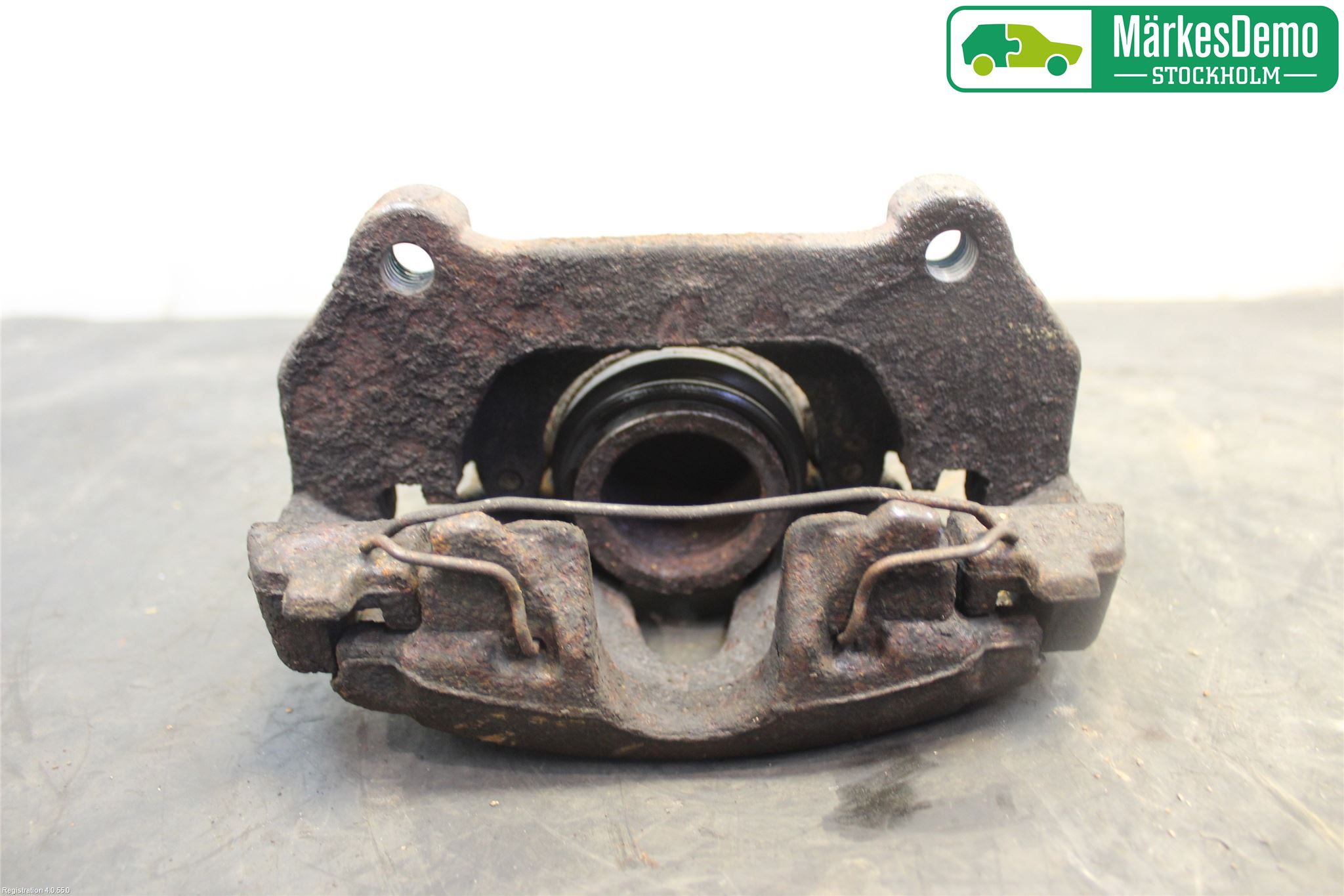 Saab 9-5     06-10 Bromsok Fram Höger