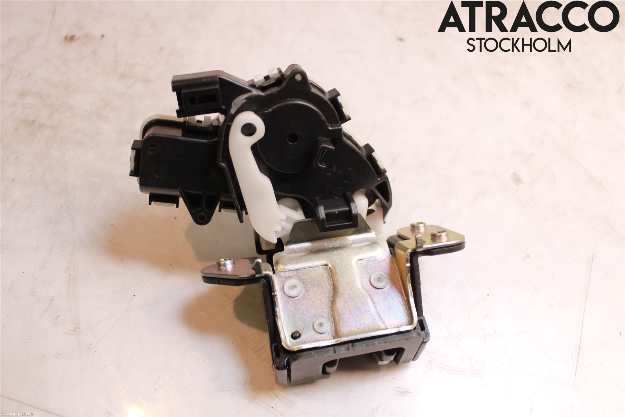 Mazda 3 III 14-19 Låskista Baklucka