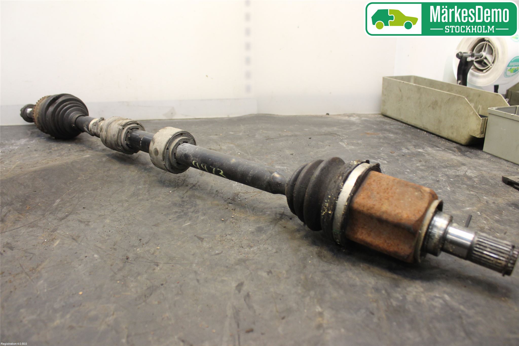Kia CEED 06-12 Drivaxel Fram Höger