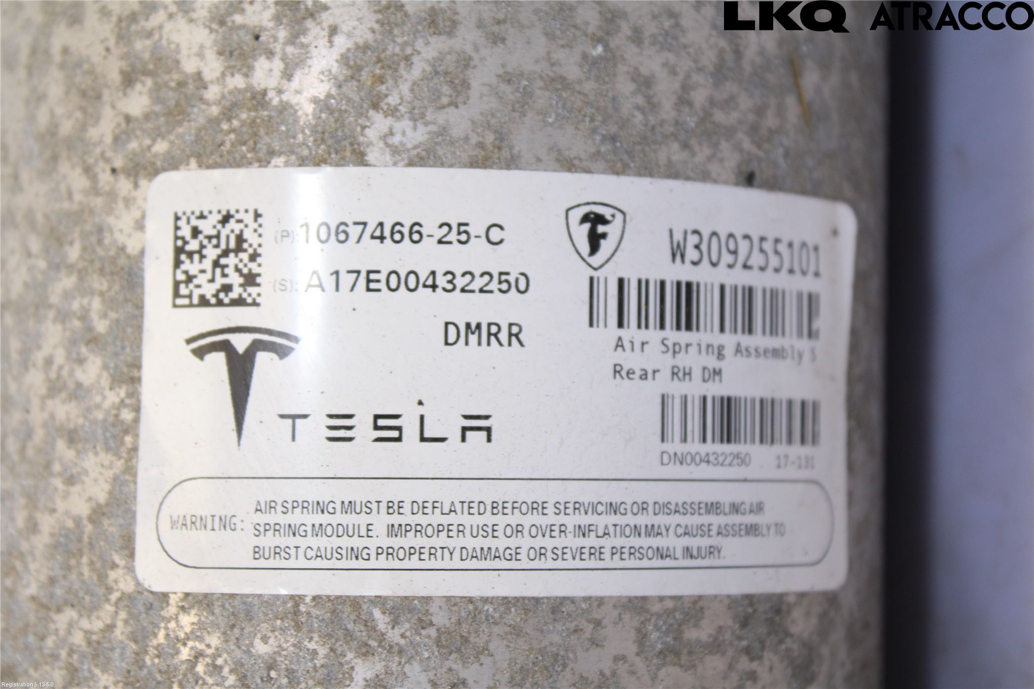 Tesla MODEL S 13- Fjäderben Bak Höger