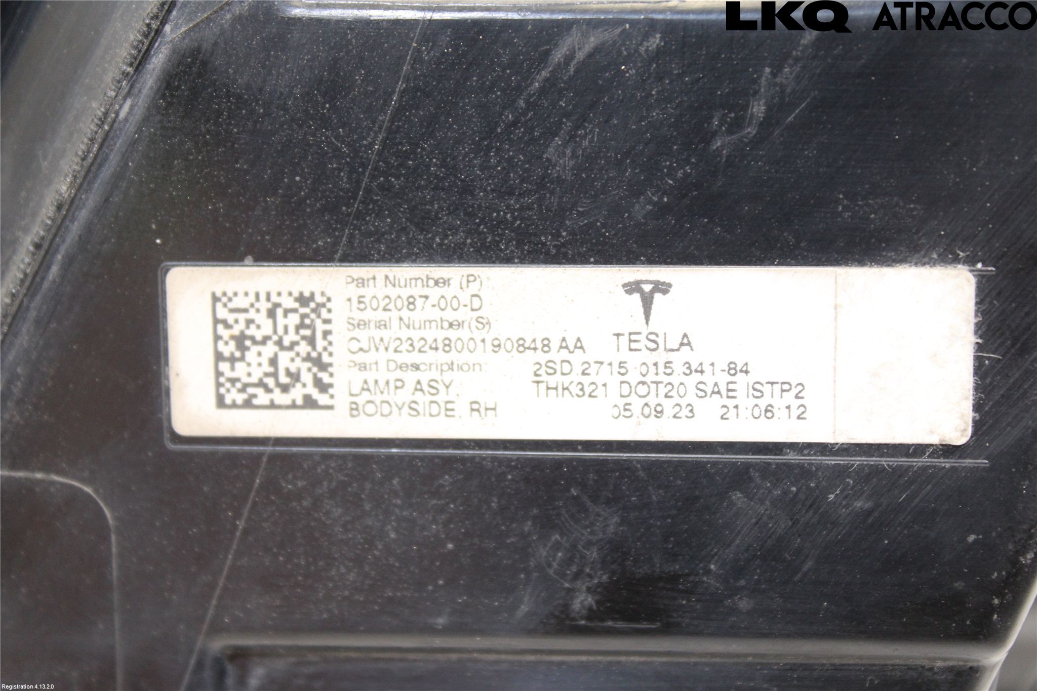 Tesla MODEL Y 21- Bakljus Höger