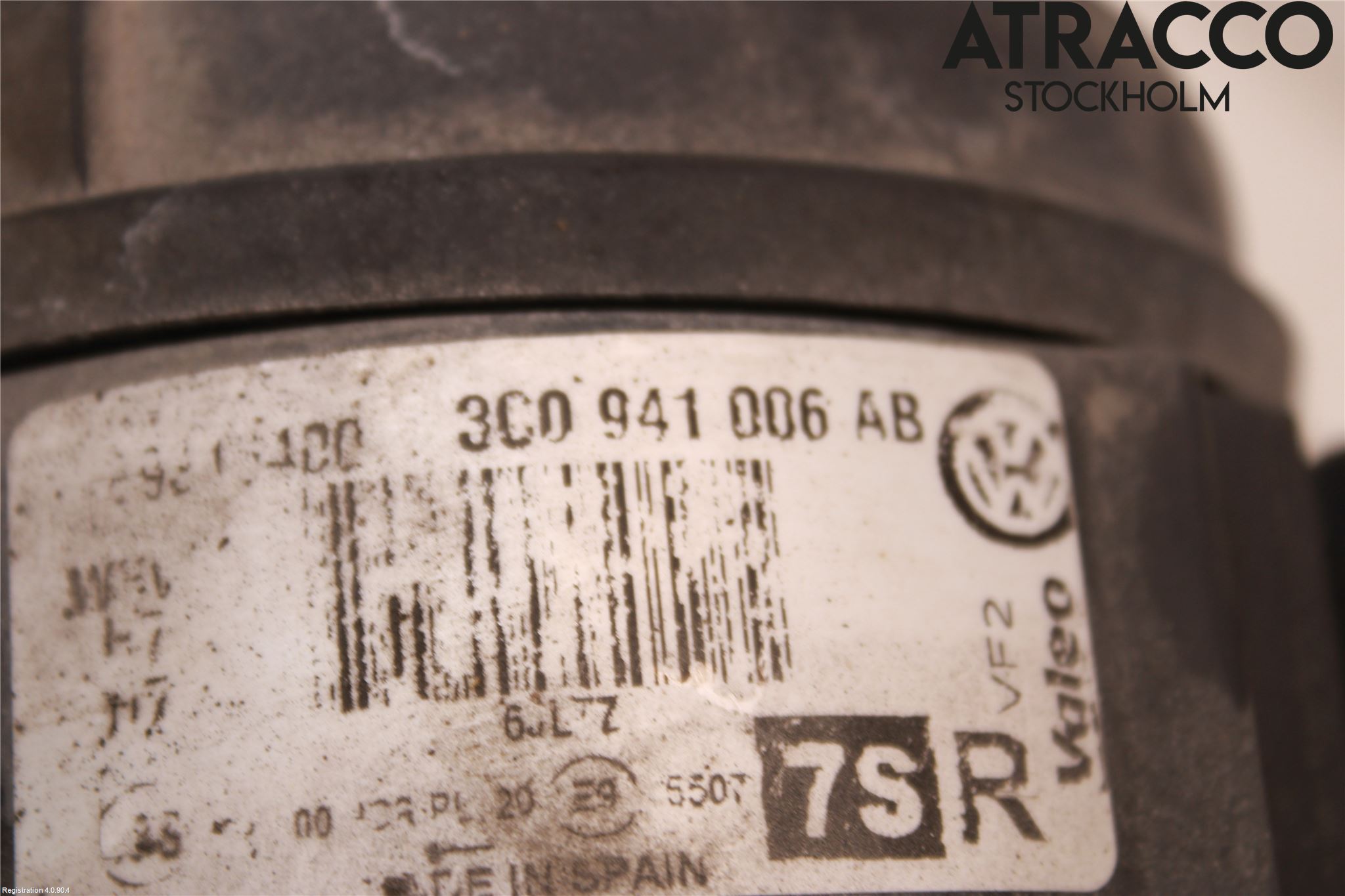 Volkswagen VW PASSAT 05-11 Strålkastare Höger