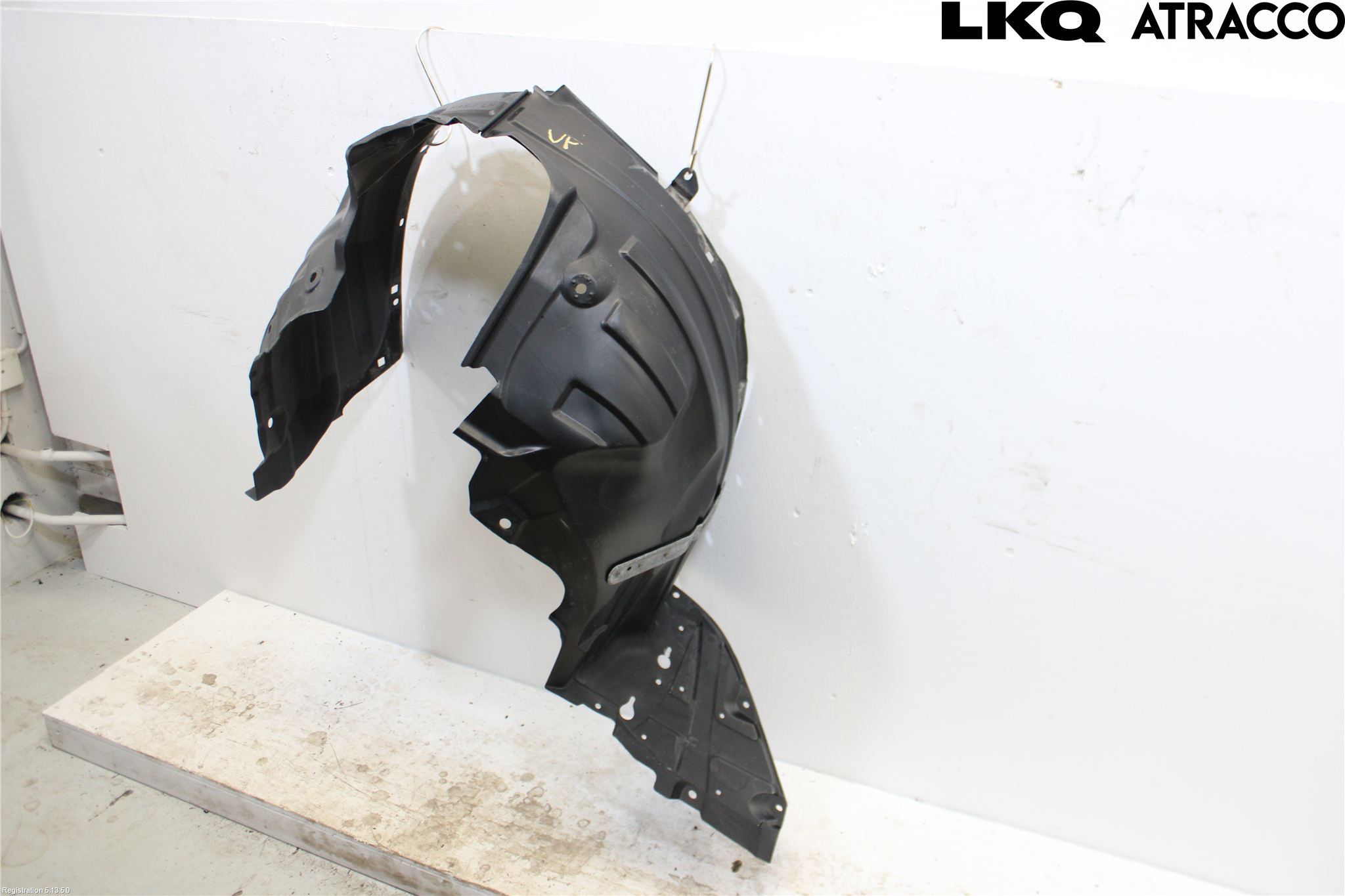 Toyota YARIS XP130 15-20 Skärm Inner