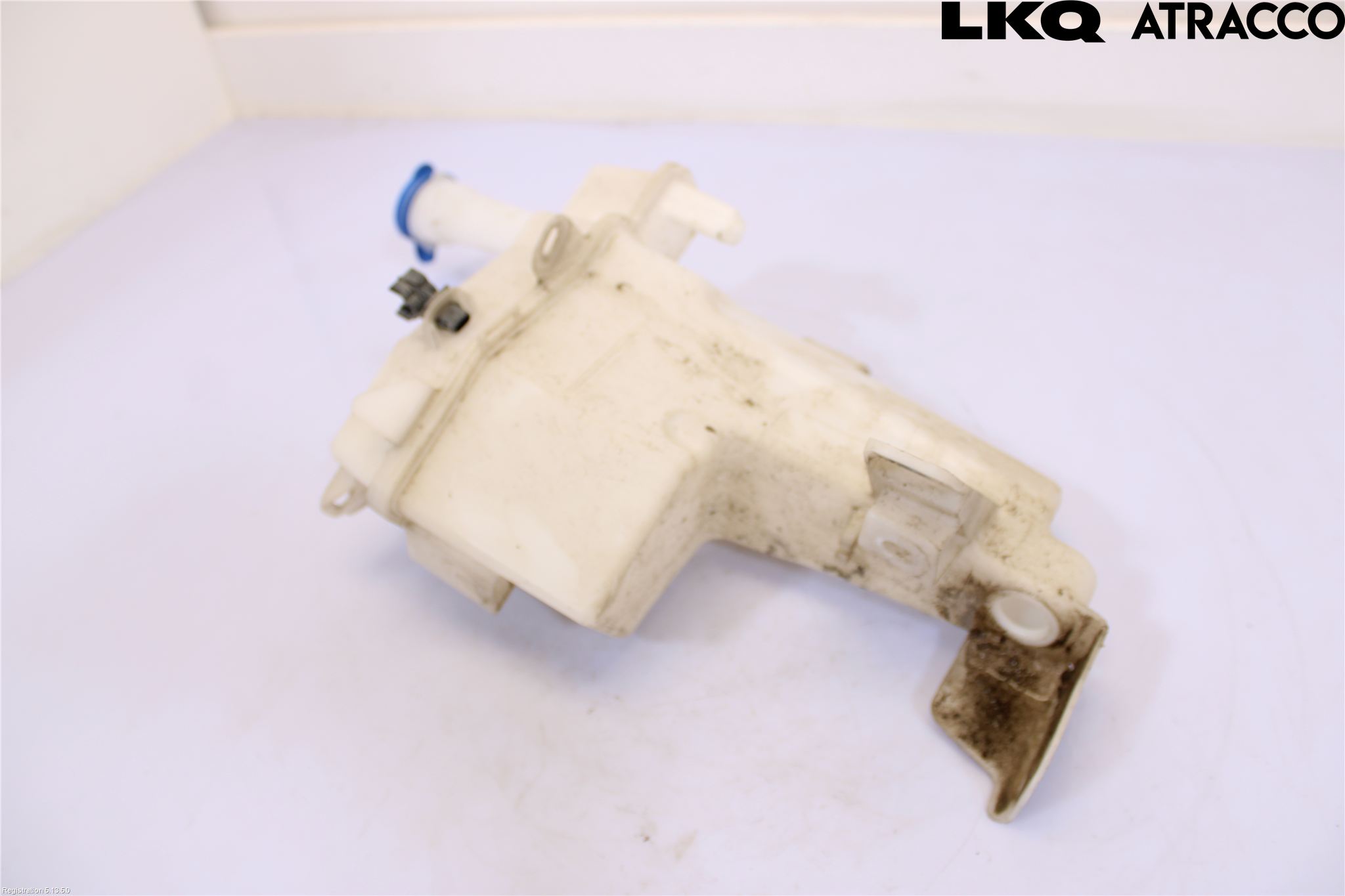 Toyota YARIS XP21 20- Spolartank Vindruta