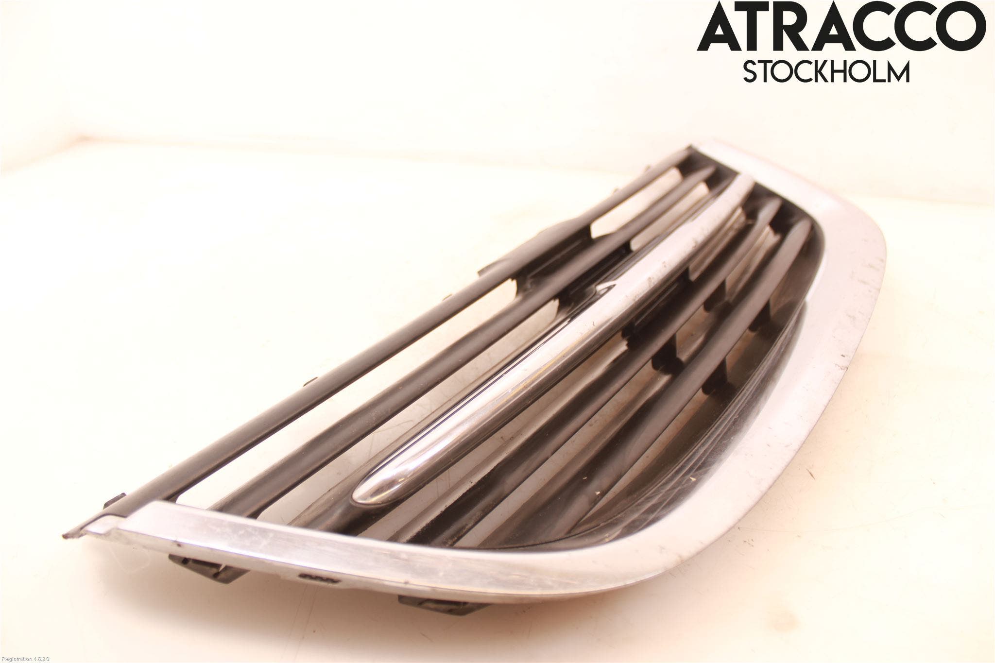 Saab 9-5     06-10 Grilldel Mitt