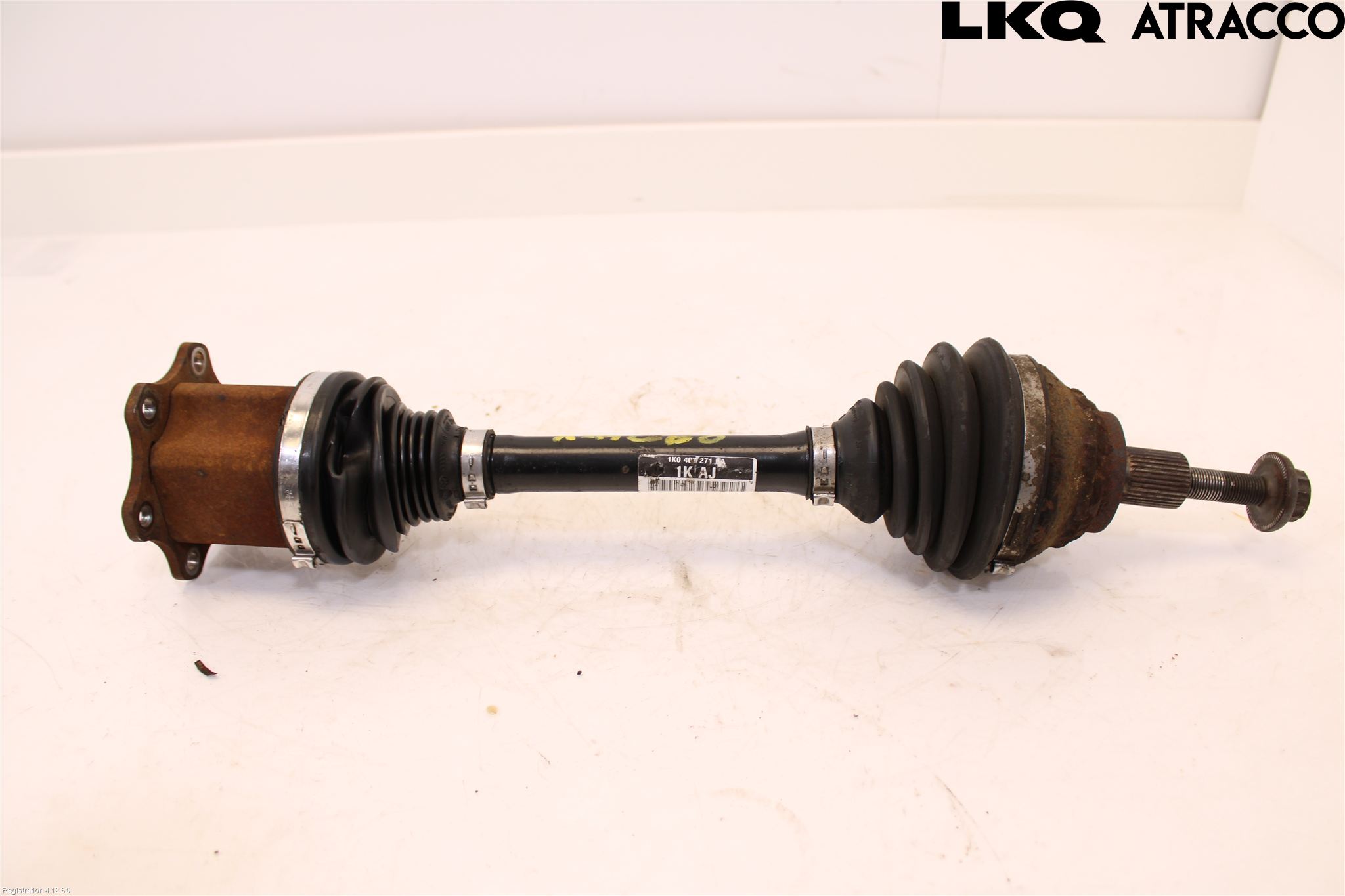 Volkswagen VW PASSAT 05-11 Drivaxel Fram Vänster