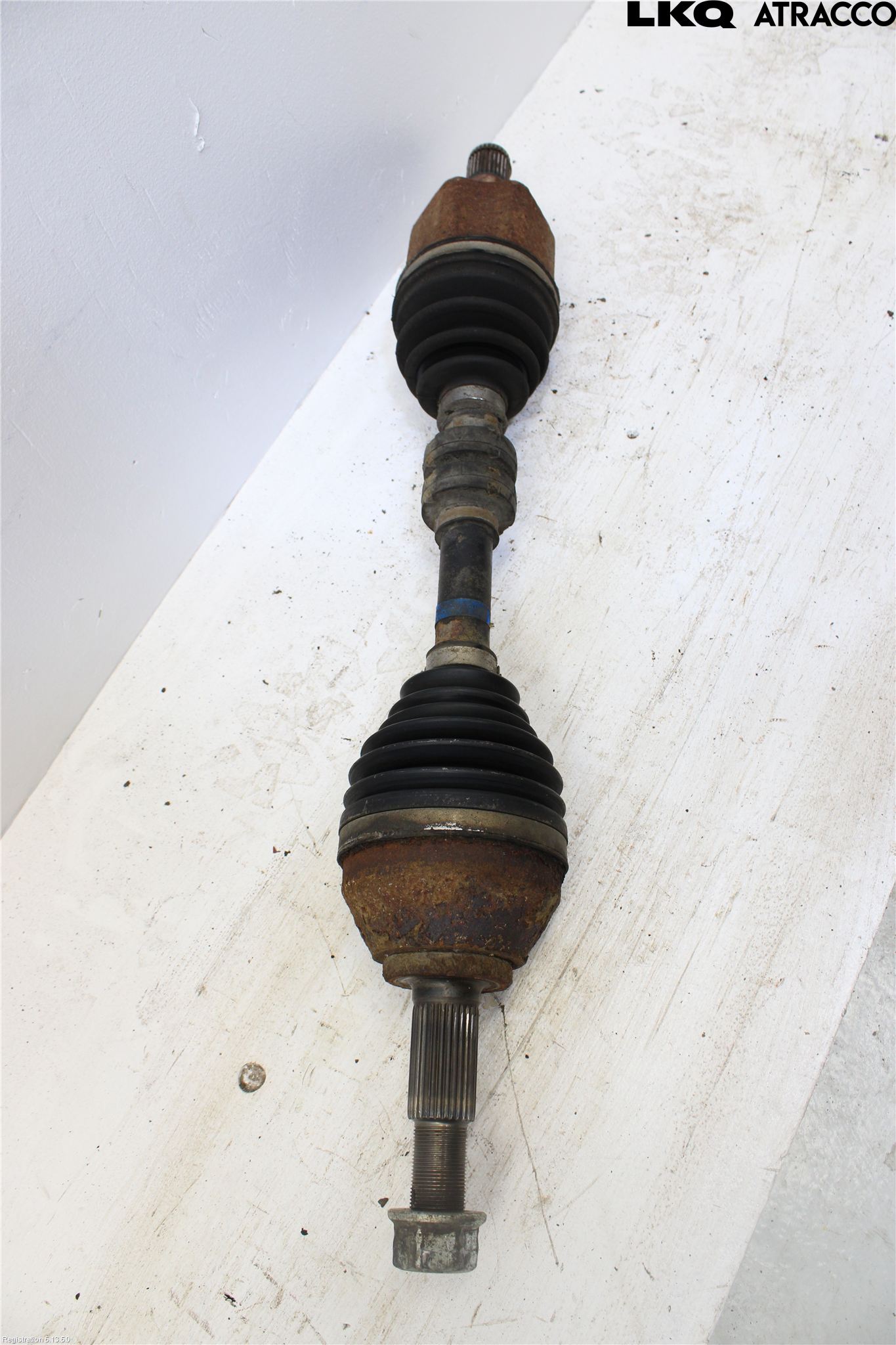 Nissan QASHQAI+2  10-14 Drivaxel Fram Vänster