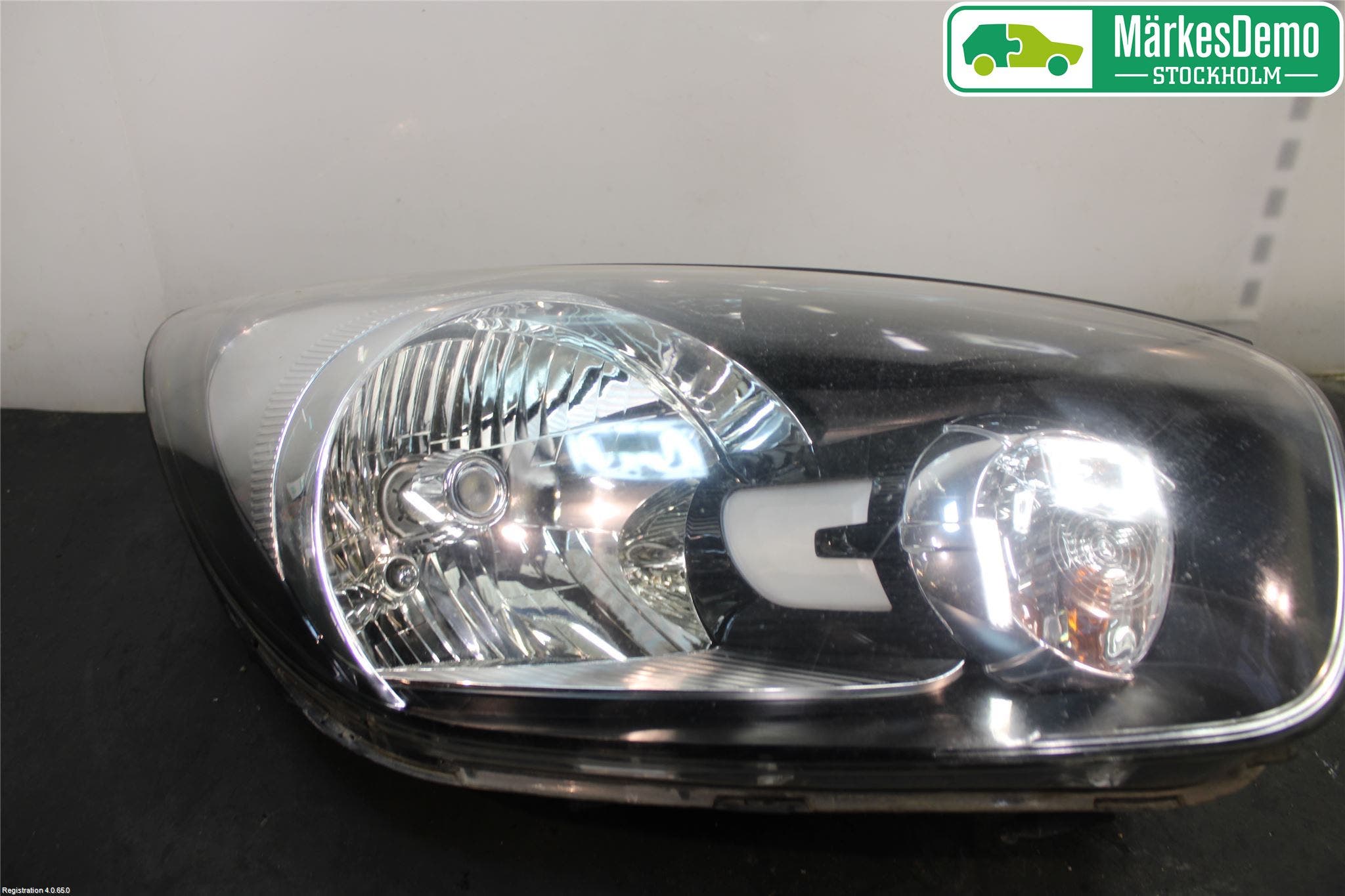 Kia PICANTO 12-17 Strålkastare Höger