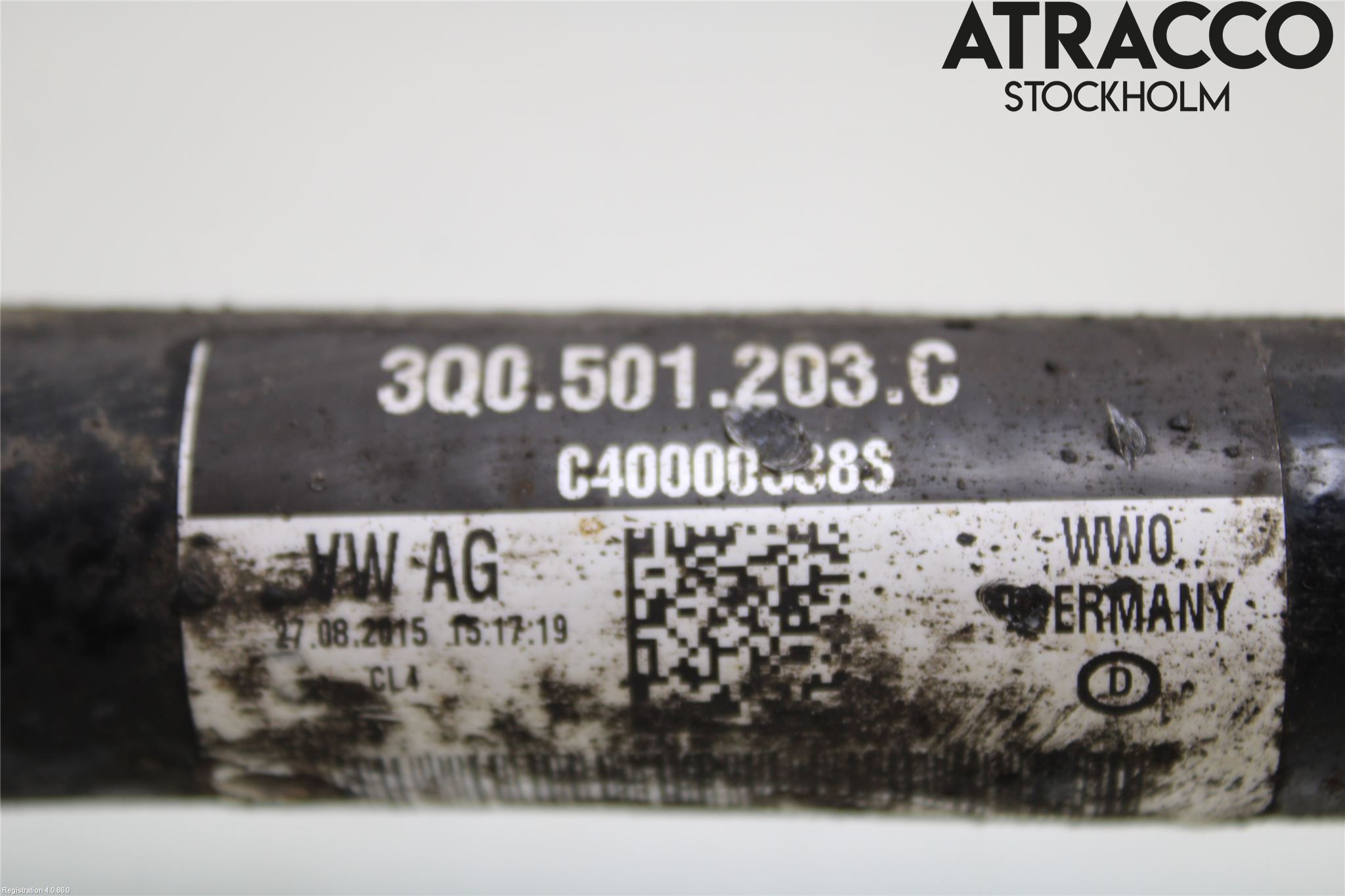 Volkswagen VW PASSAT 15-19 Drivaxel Bak Vänster