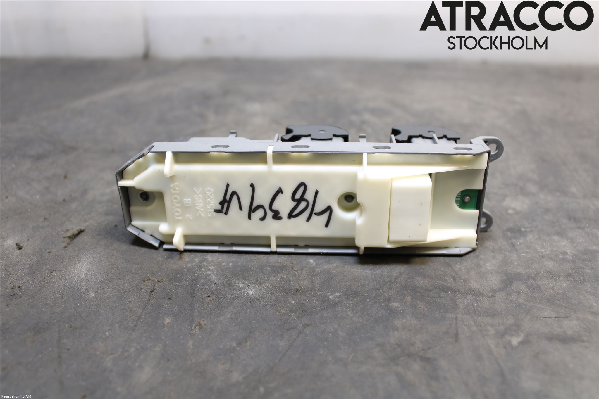 Toyota AURIS 13-19 Strömställare Elhiss