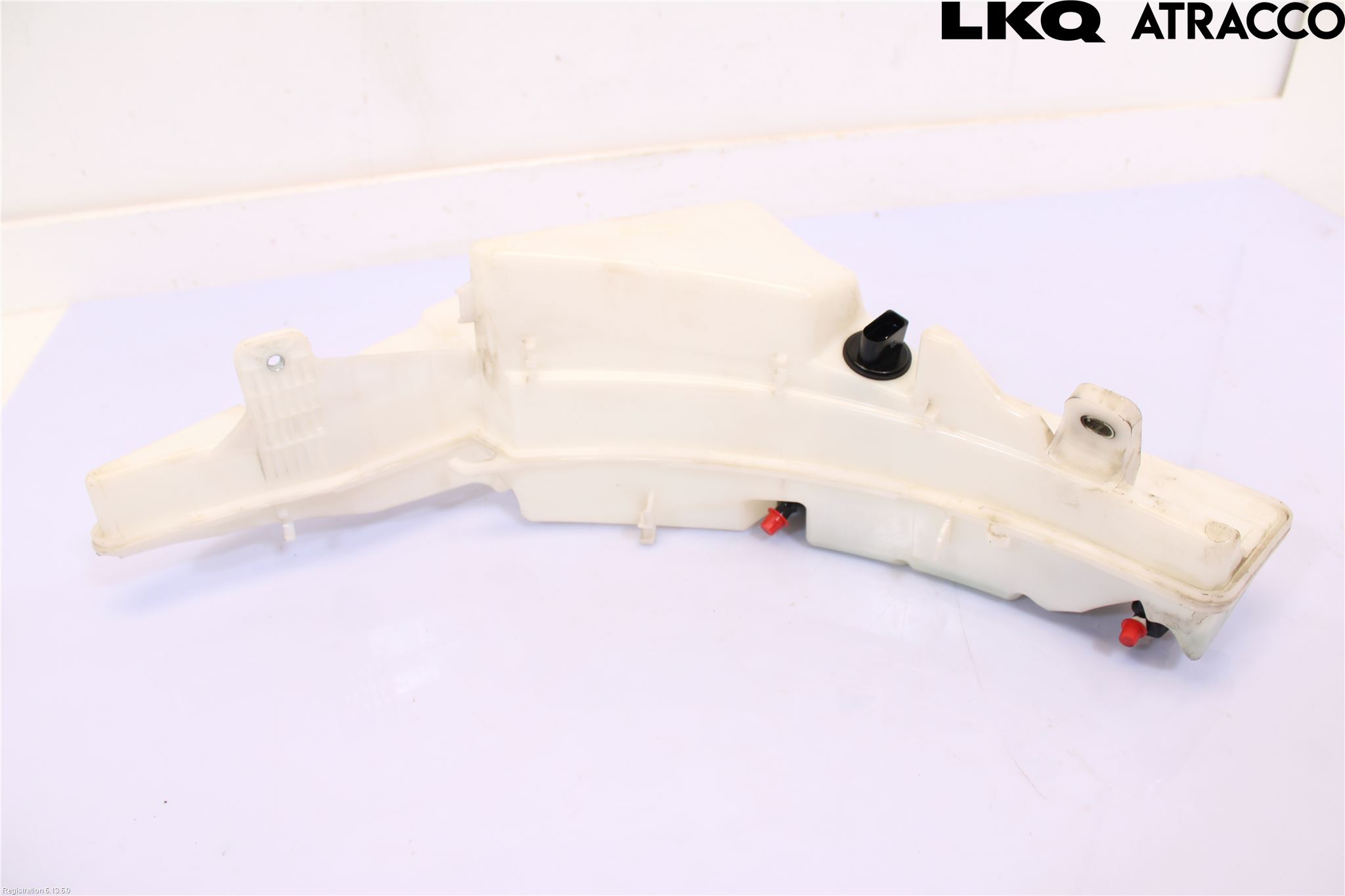 Audi A6 F2/C8 19- Spolartank Vindruta-Strål