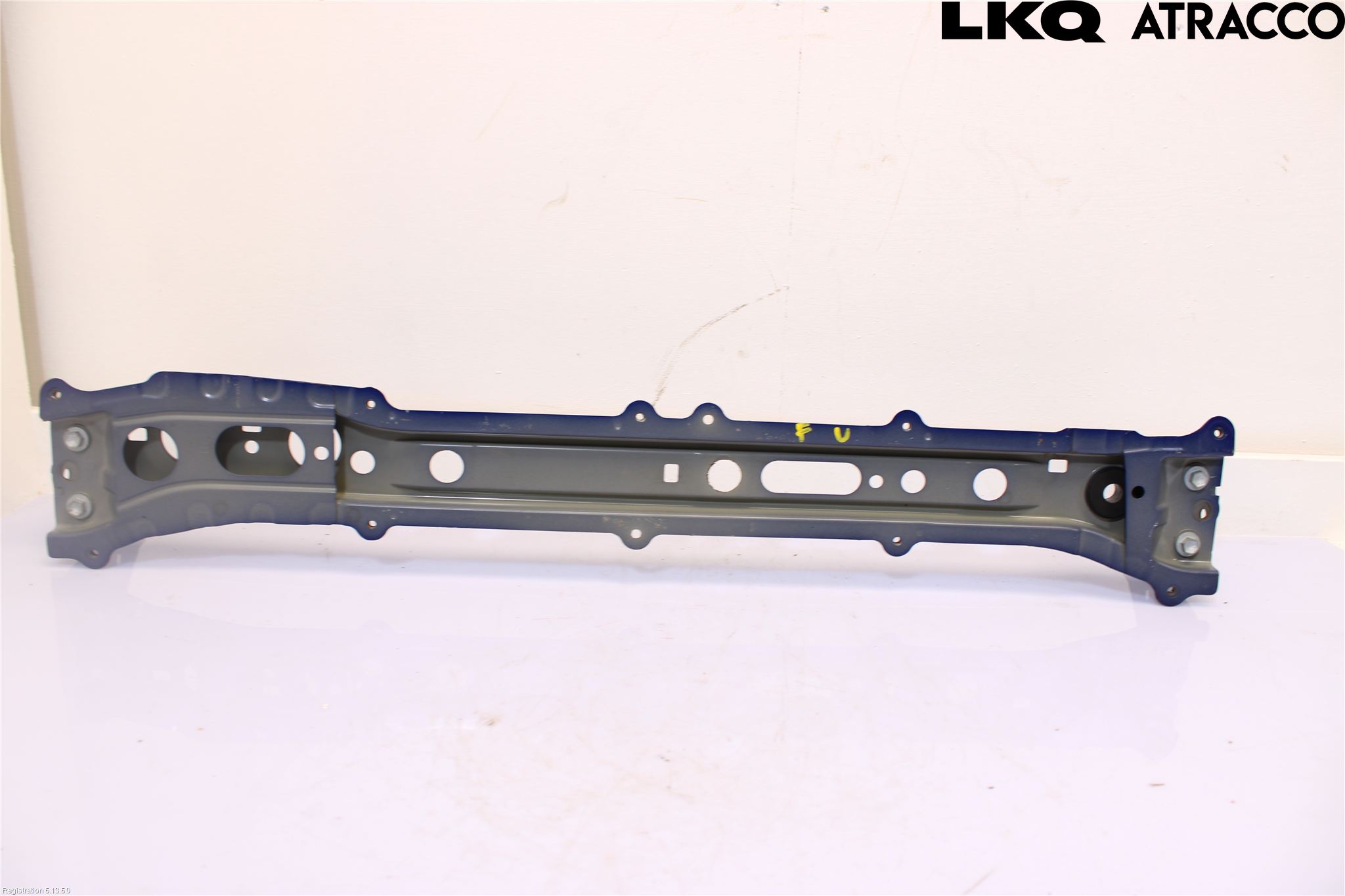 Toyota YARIS XP21 20- Kylarfäste-Ram-Balk