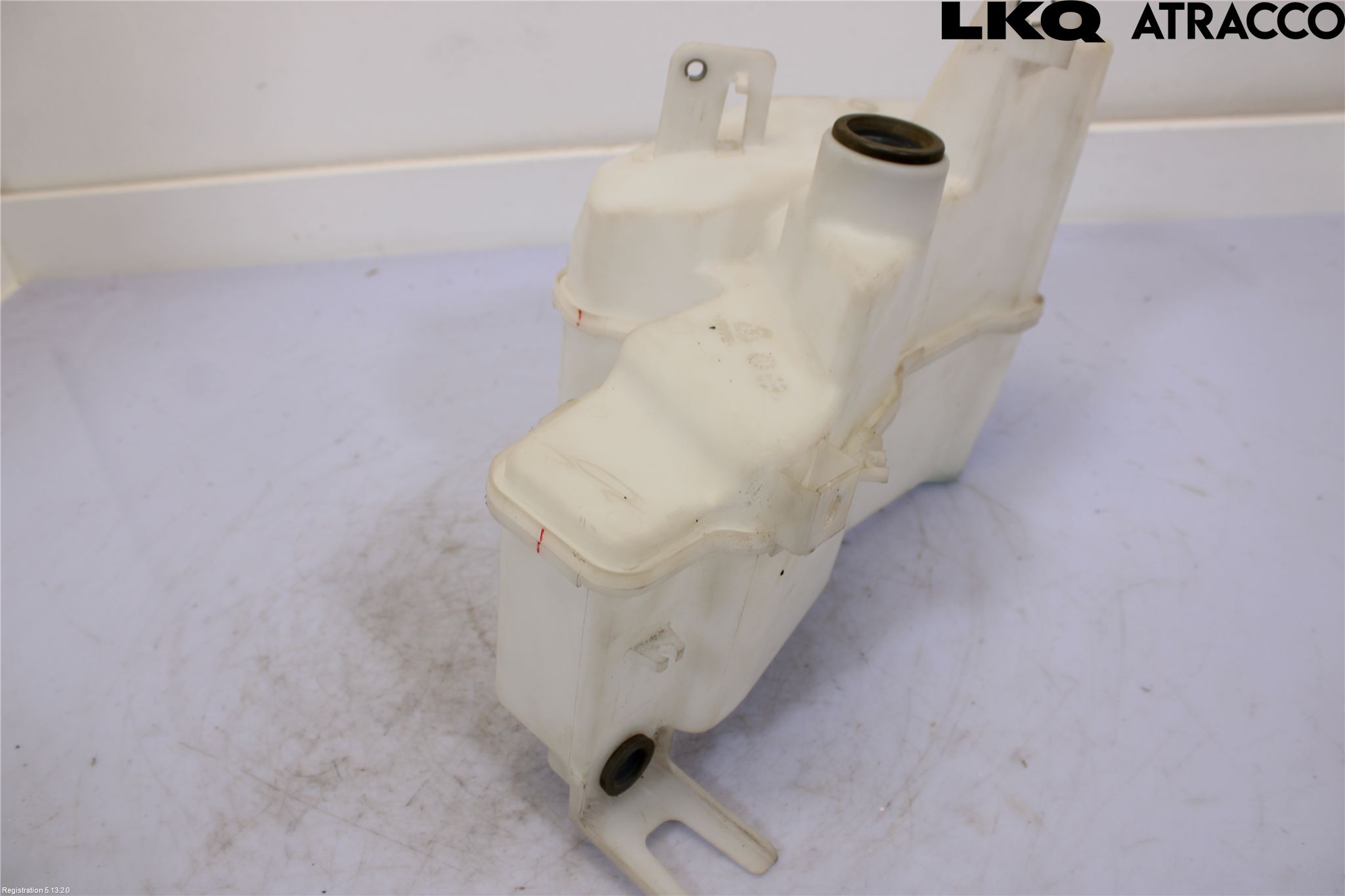 Toyota COROLLA CROSS XG10 22- Spolartank Vindruta